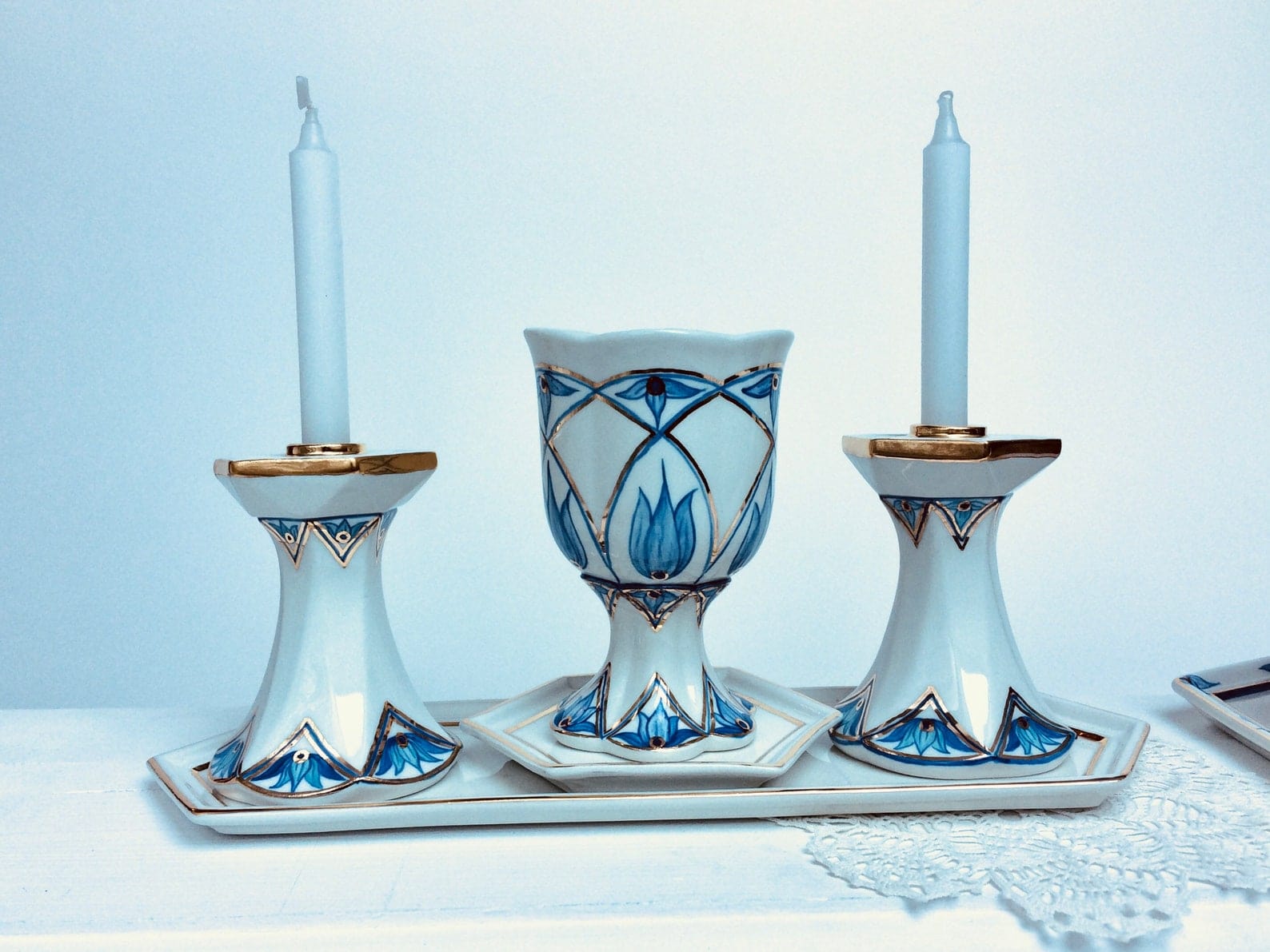 Modern Blue Floral Porcelain Shabbat Set - Kiddush Cup and Candlesticks、mySite、topwebapps
