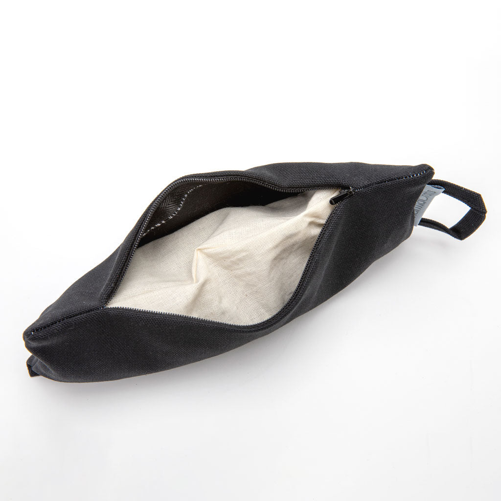 Studio Eye Pillow in Black、mySite、topwebapps