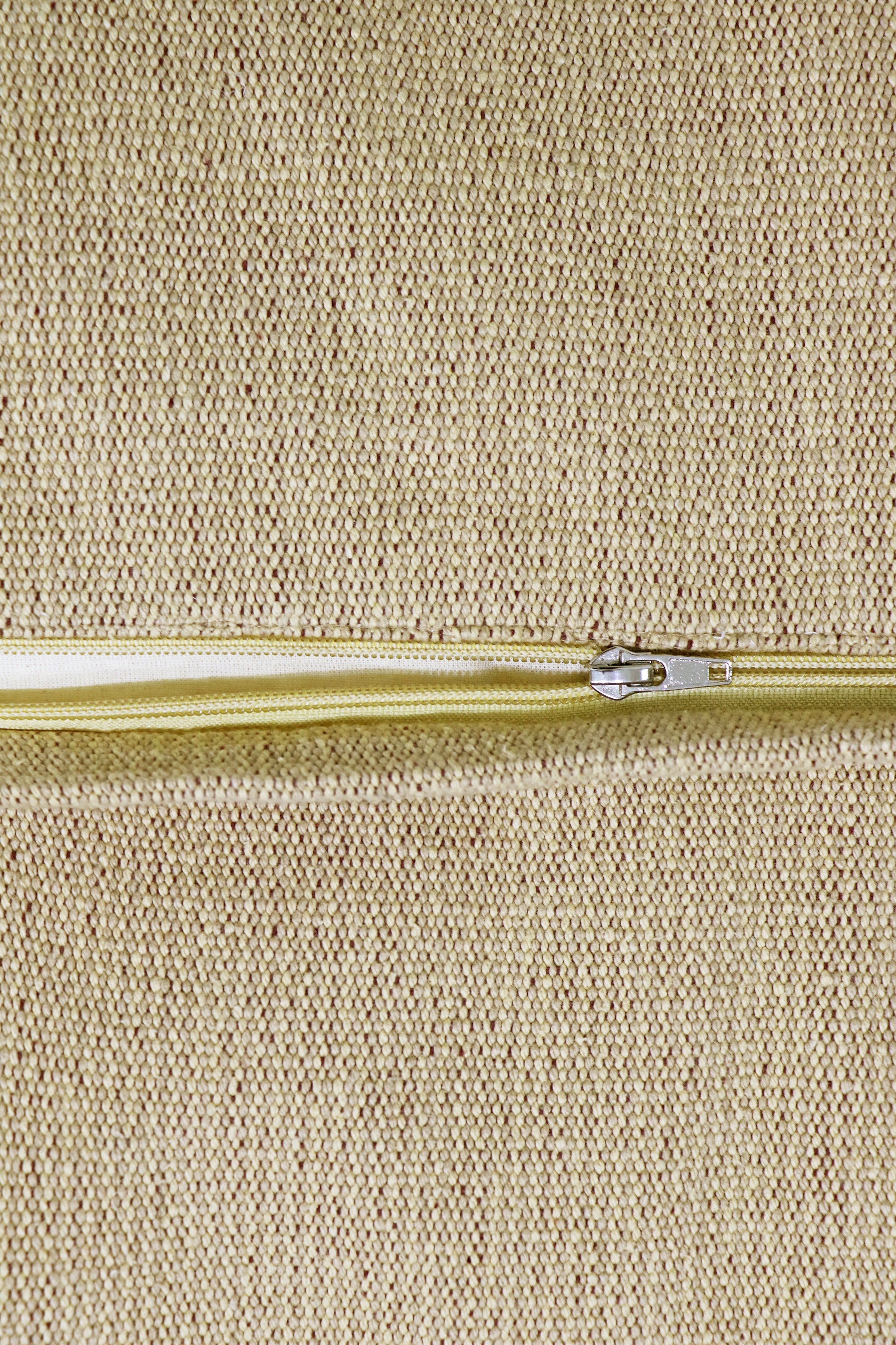 BIG PUFF EMILY BEIGE、mySite、gigharbornorthrealestate