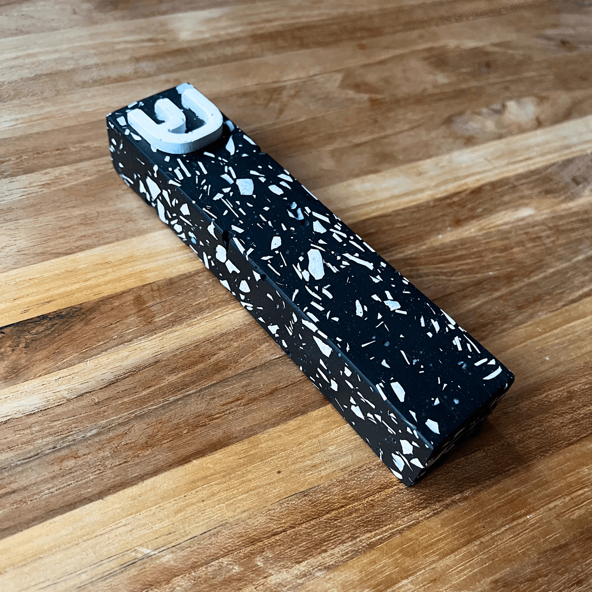 Starry Night Black and White Terrazzo Mezuzah、mySite、topwebapps