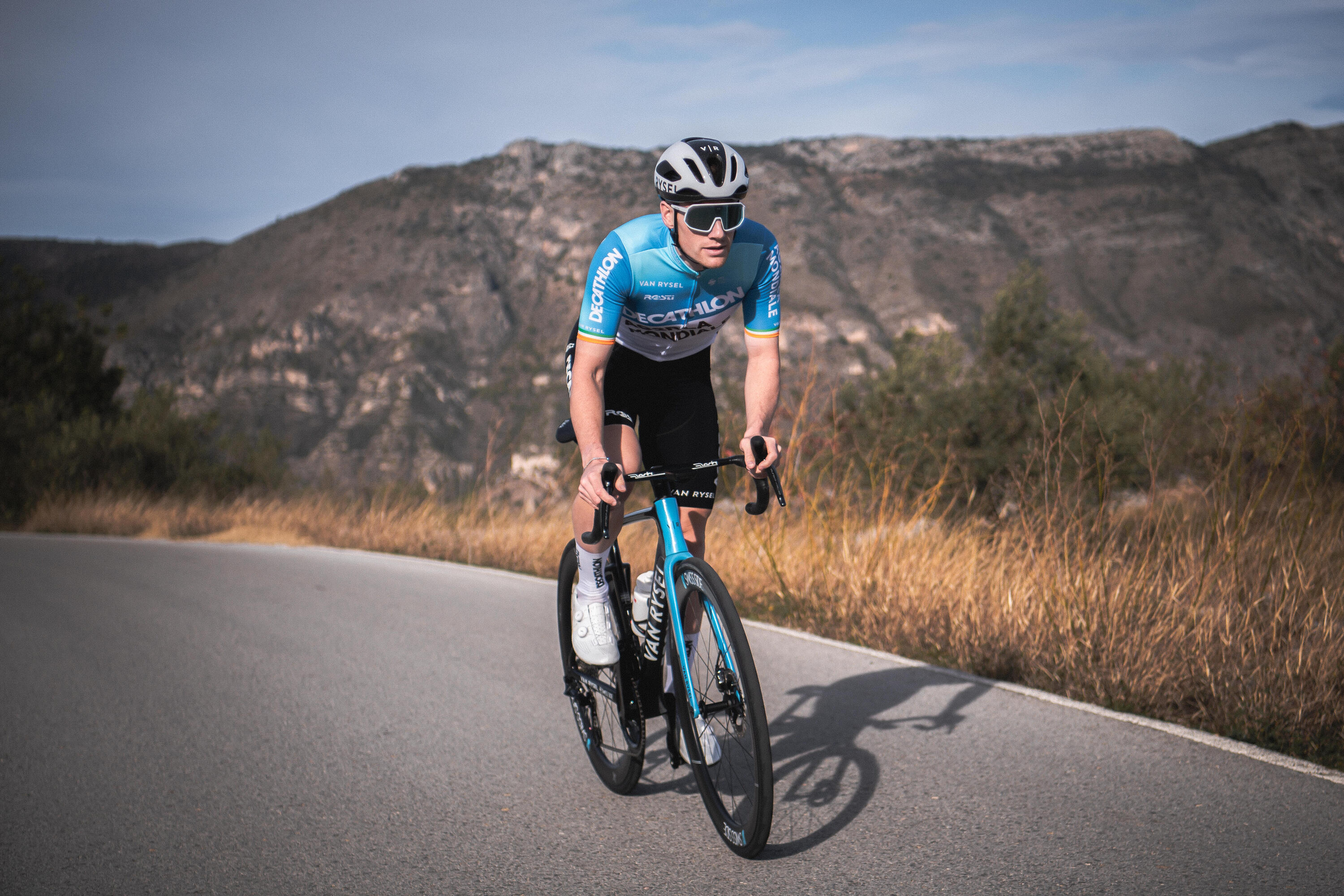 Van Rysel RCR Pro Replica Dura Ace Road Bike - Di2 AG2R Team