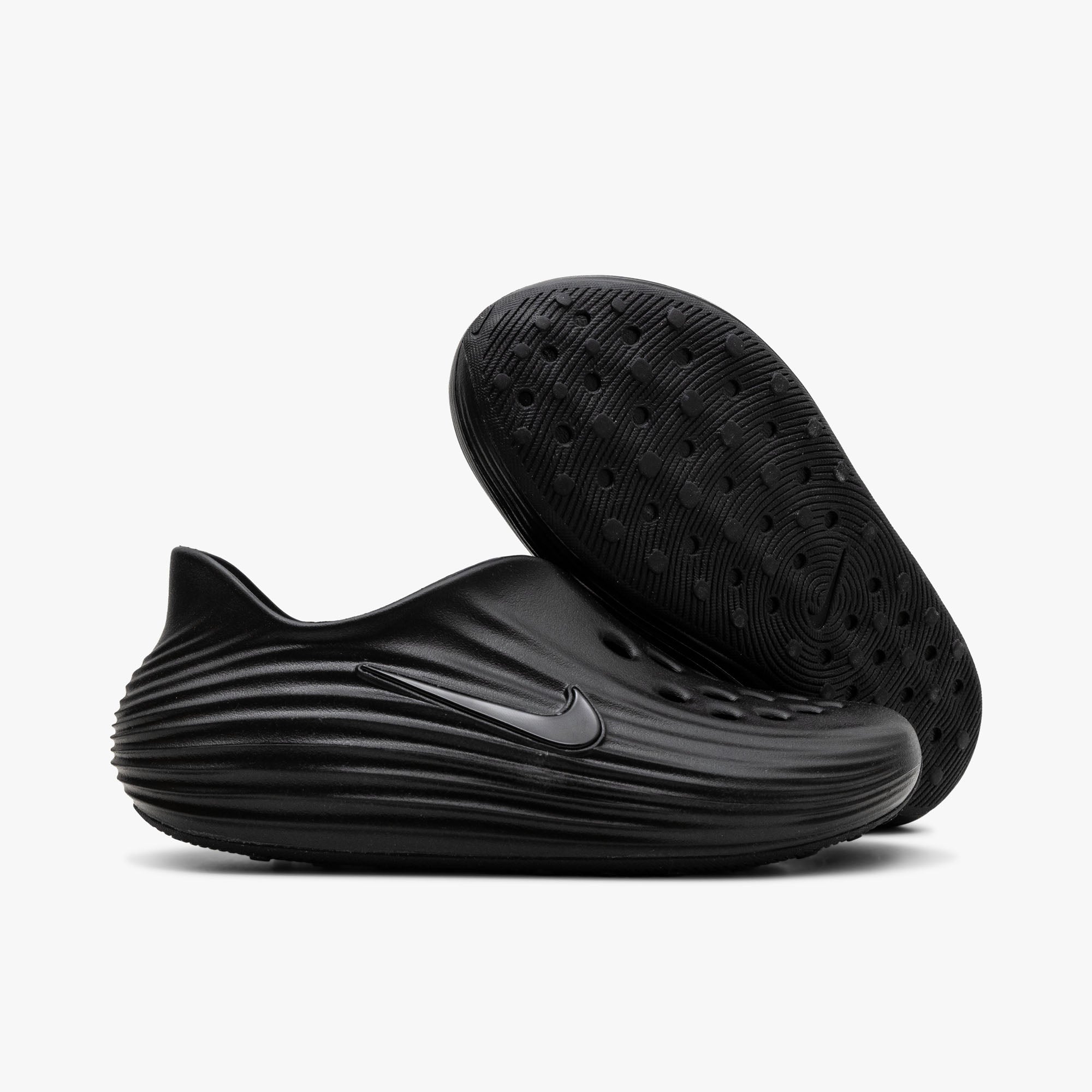  Nike ReactX Rejuven8 Black / Black、mySite、merchandisen