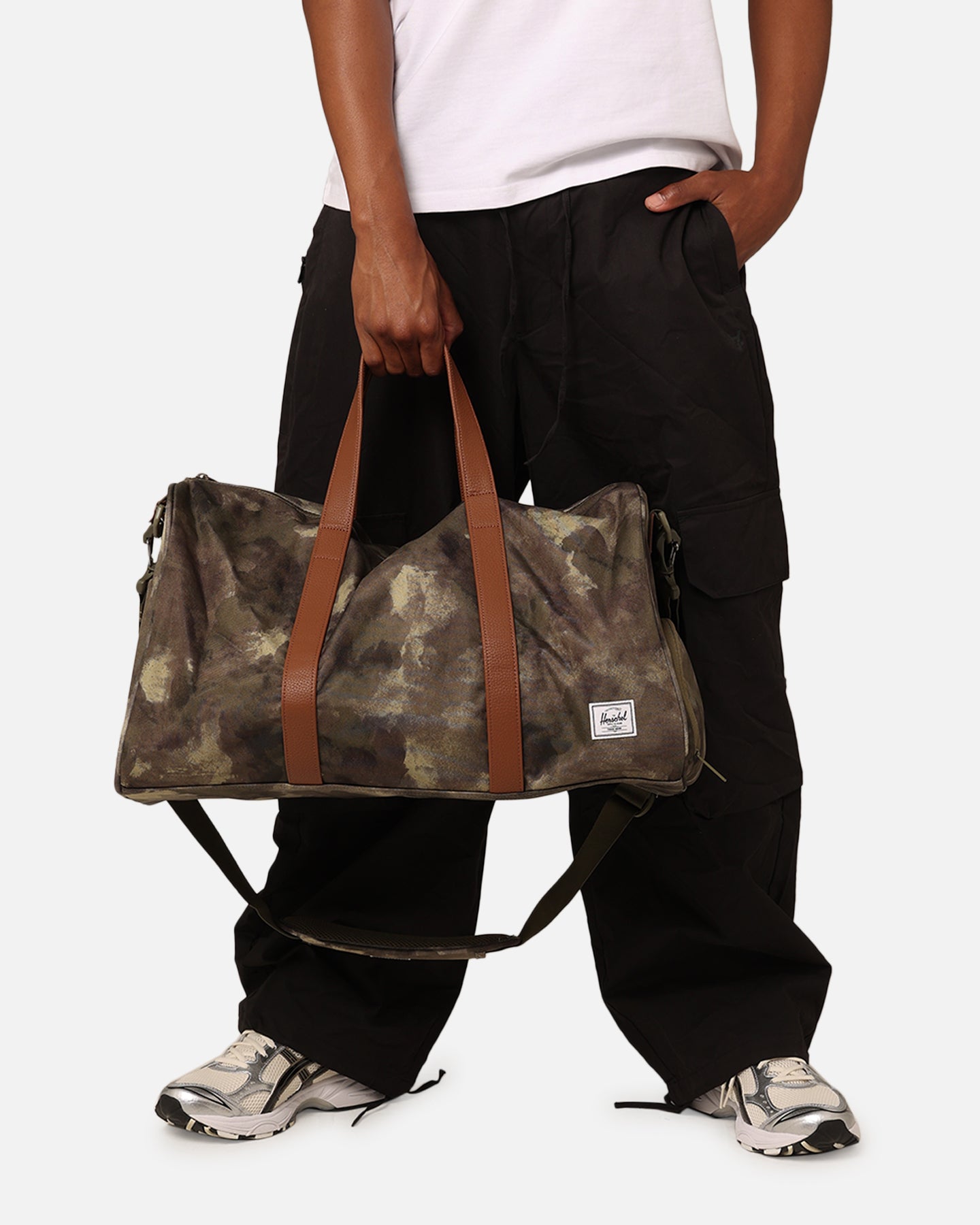Herschel Bag Co Novel Duffle Bag Painted Camo、mySite、zt4zffjzw