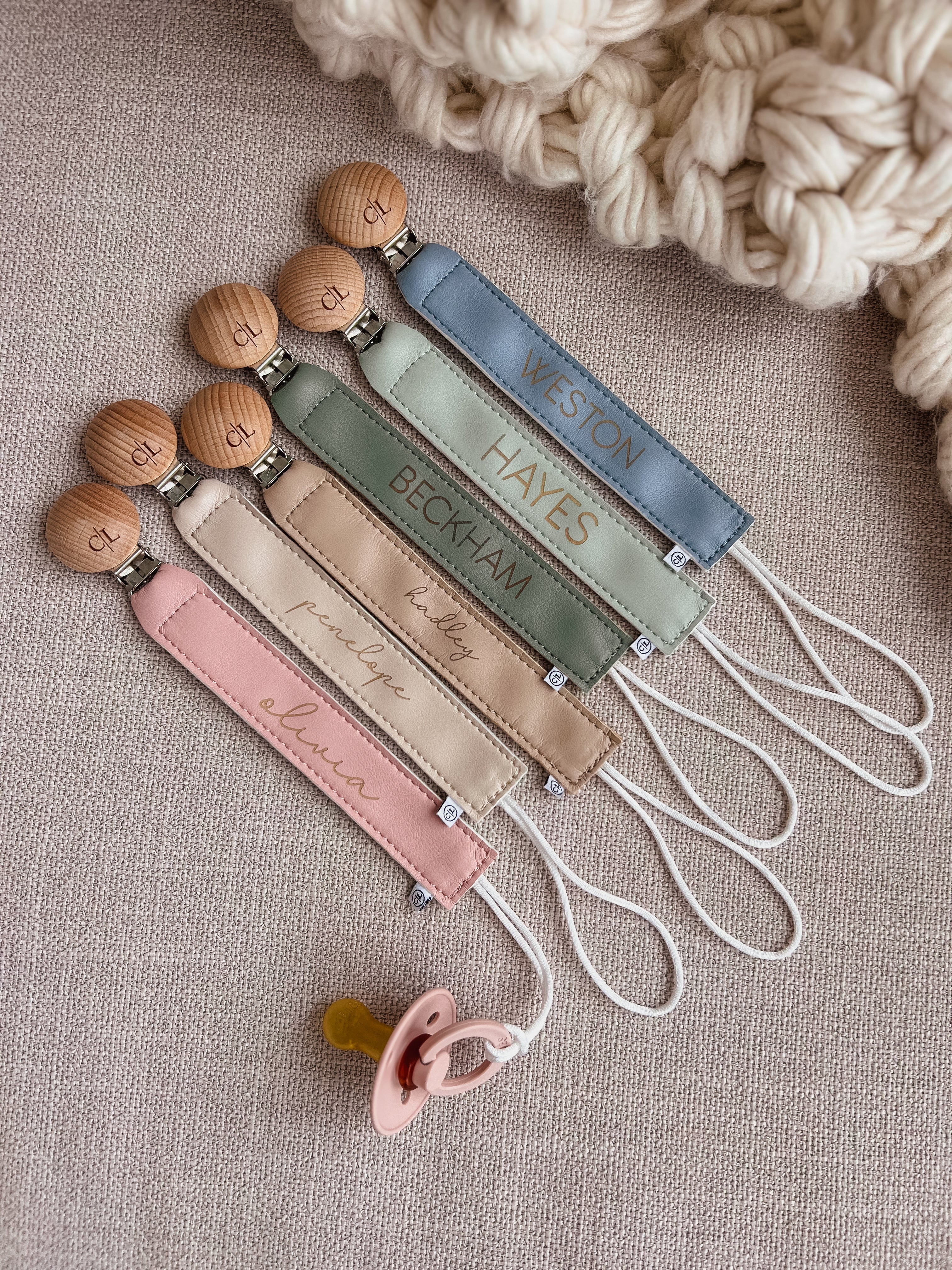  Personalized Leather Pacifier Clip | All Colors、mySite、layawaytickets