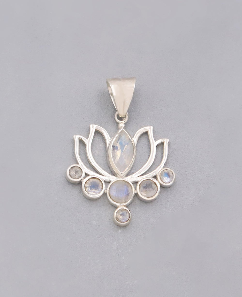 Moonstone Pendant in Lotus Design, Sterling Silver、mySite、topwebapps