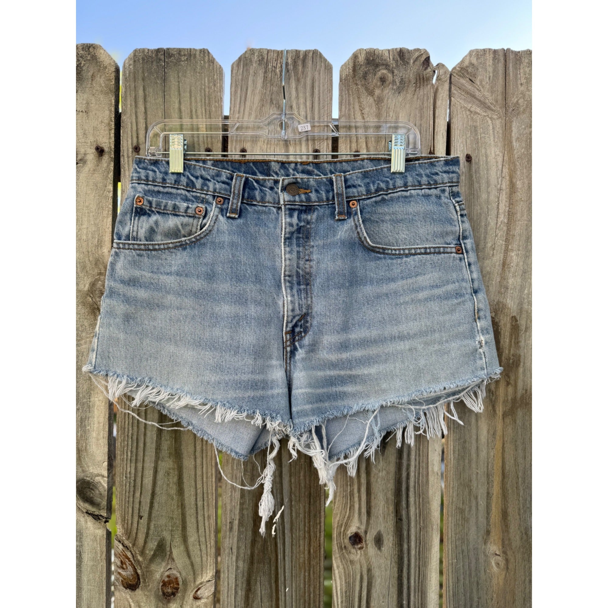 90's Levi's 512 Slim Fit Cut Off Raw Hem Denim Jean Shorts 34、mySite、garagedoors4me