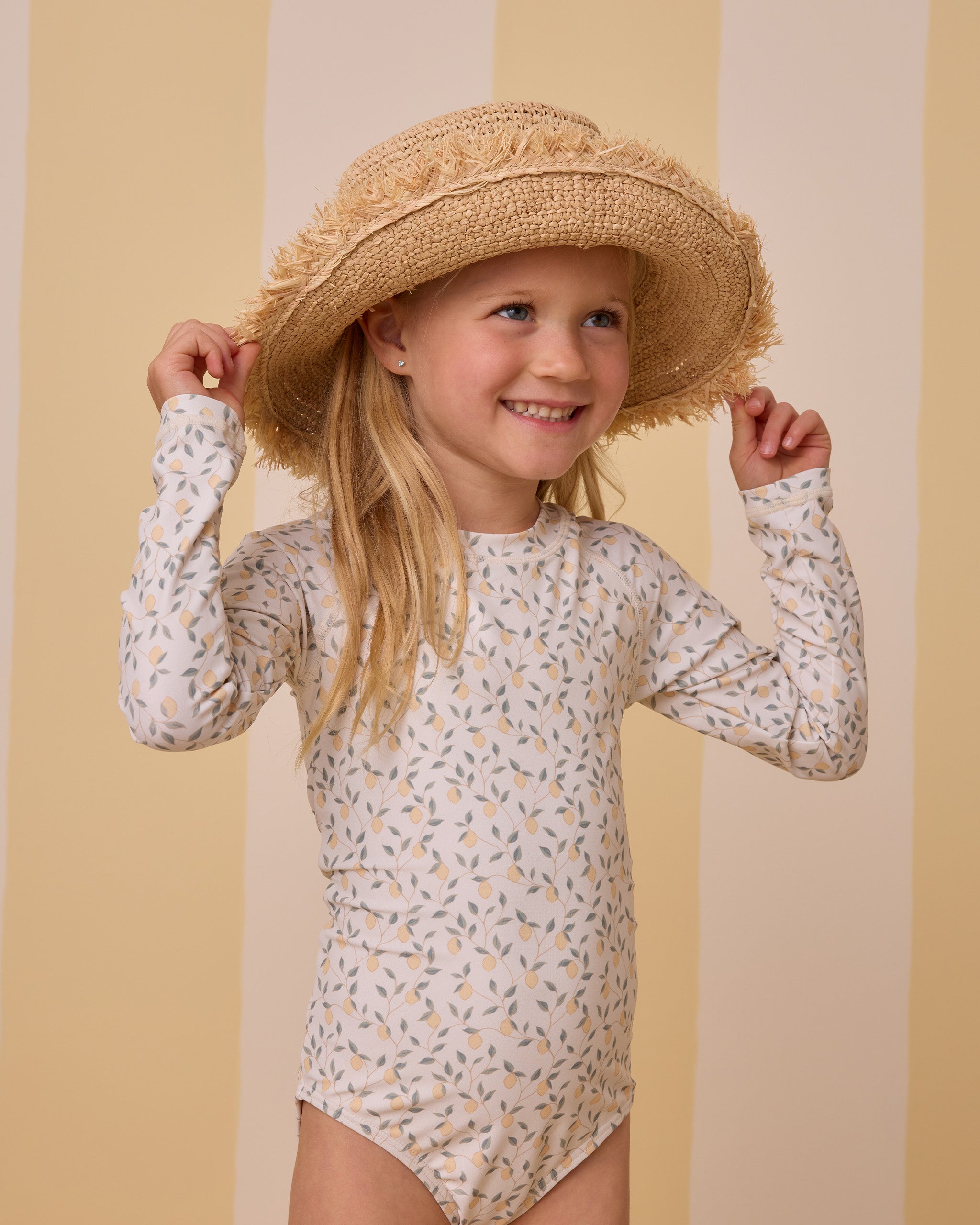  Delphine Rashguard One-Piece || Lemons、mySite、layawaytickets