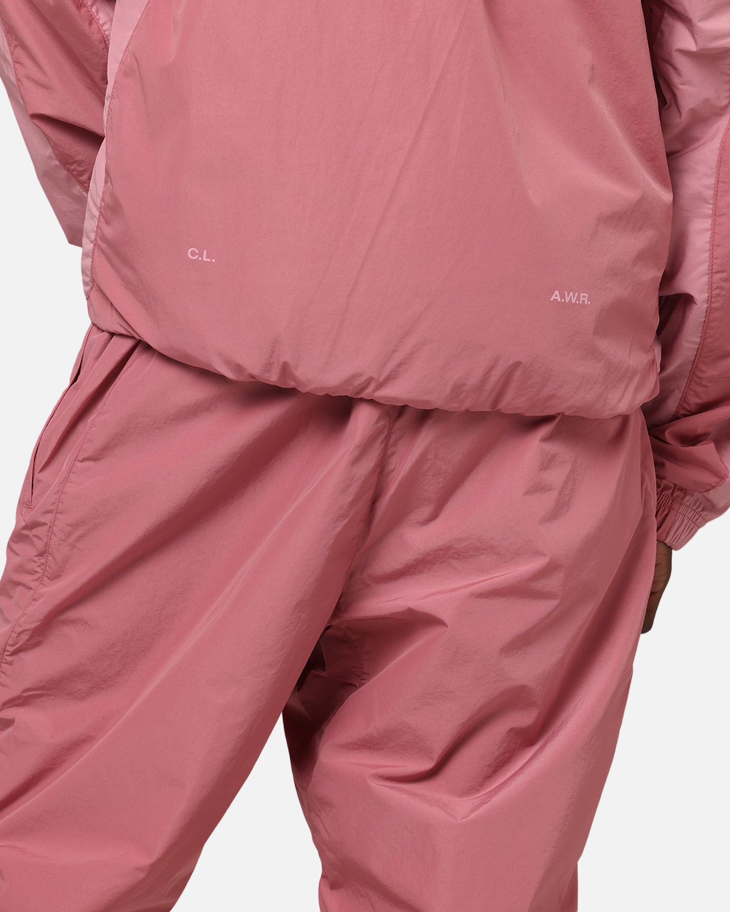 {product_title} - {shop_name}