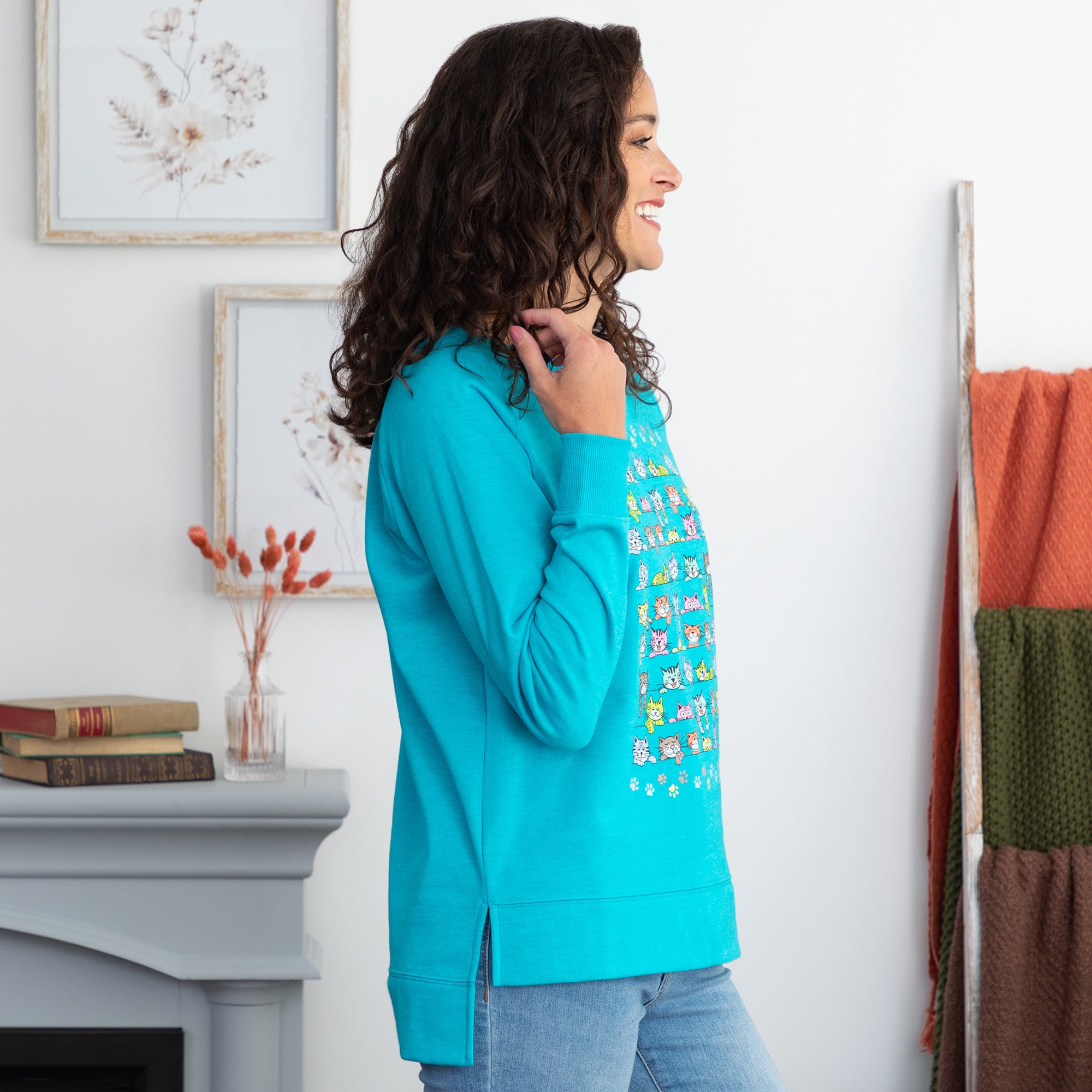 Peeping Pets Drop Tail Crewneck Sweatshirt、mySite、camillekostekn