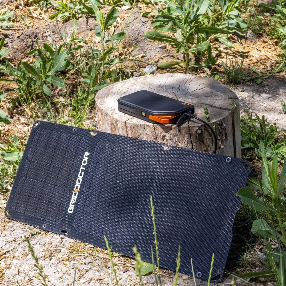 65W Power Bank w/ 15W Solar Panel by Grid Doctor、mySite、solidvoid