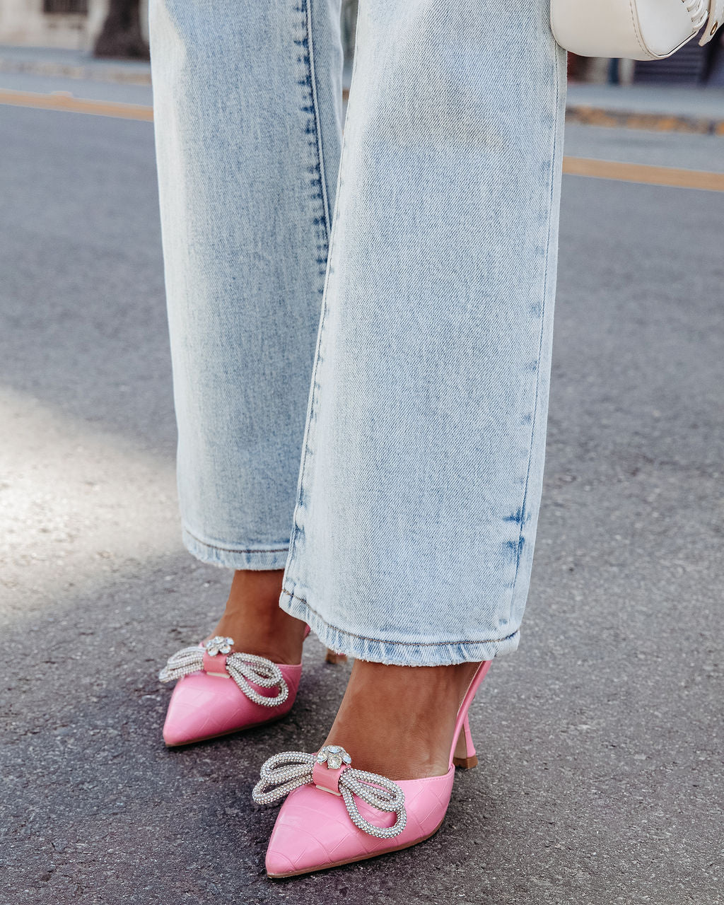 {product_title} - {shop_name}