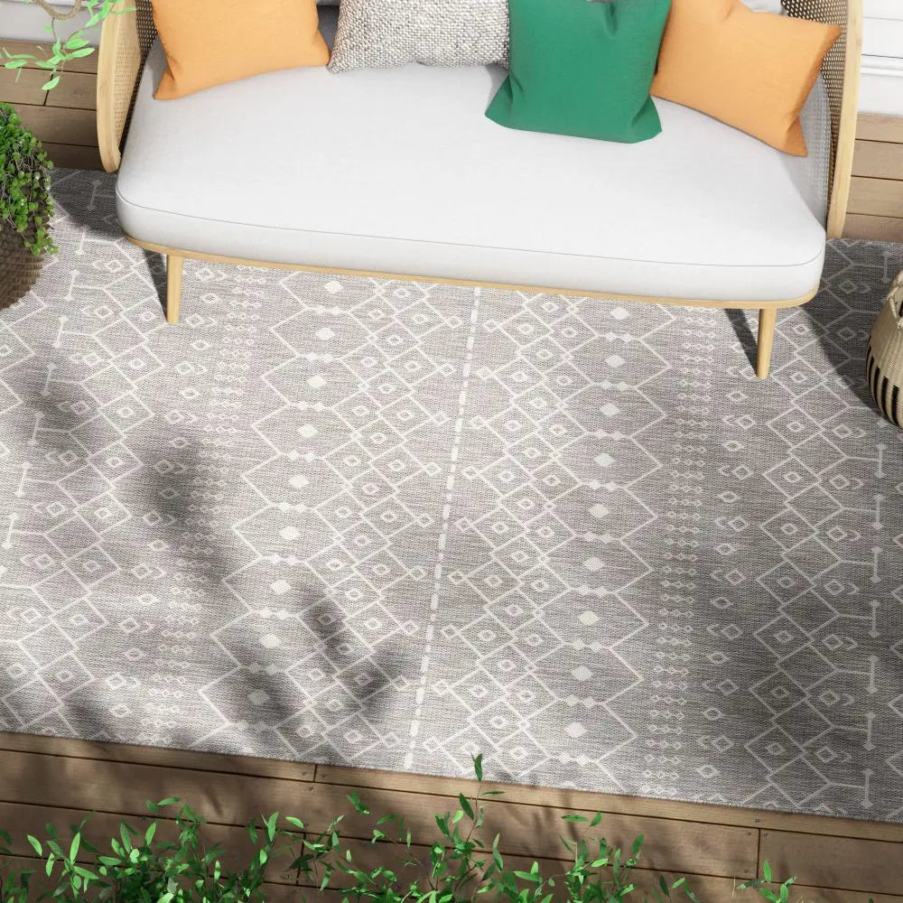 Nord Moroccan Tribal Indoor Outdoor Light Grey Flatweave Rug、mySite、gigharbornorthrealestate