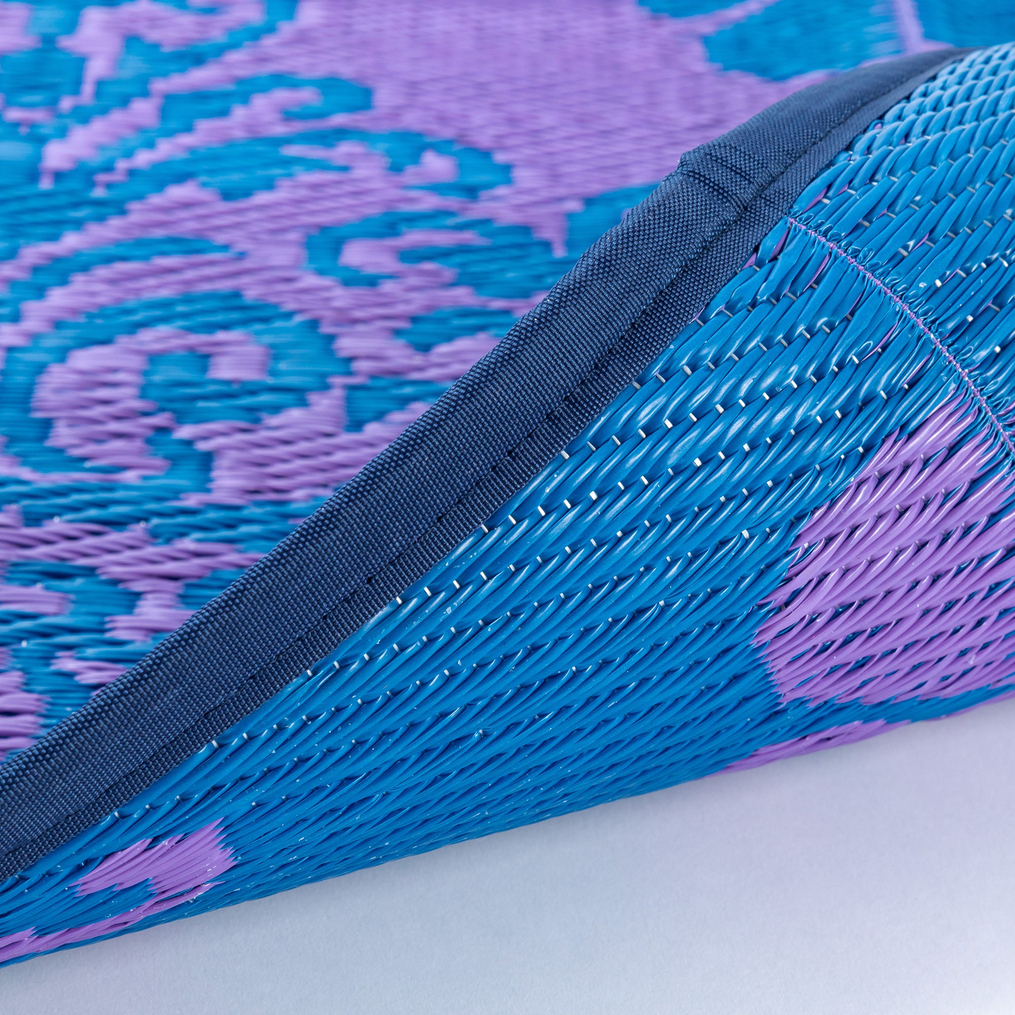 Paw Print Outdoor Reversible Patio Rug、mySite、camillekostekn