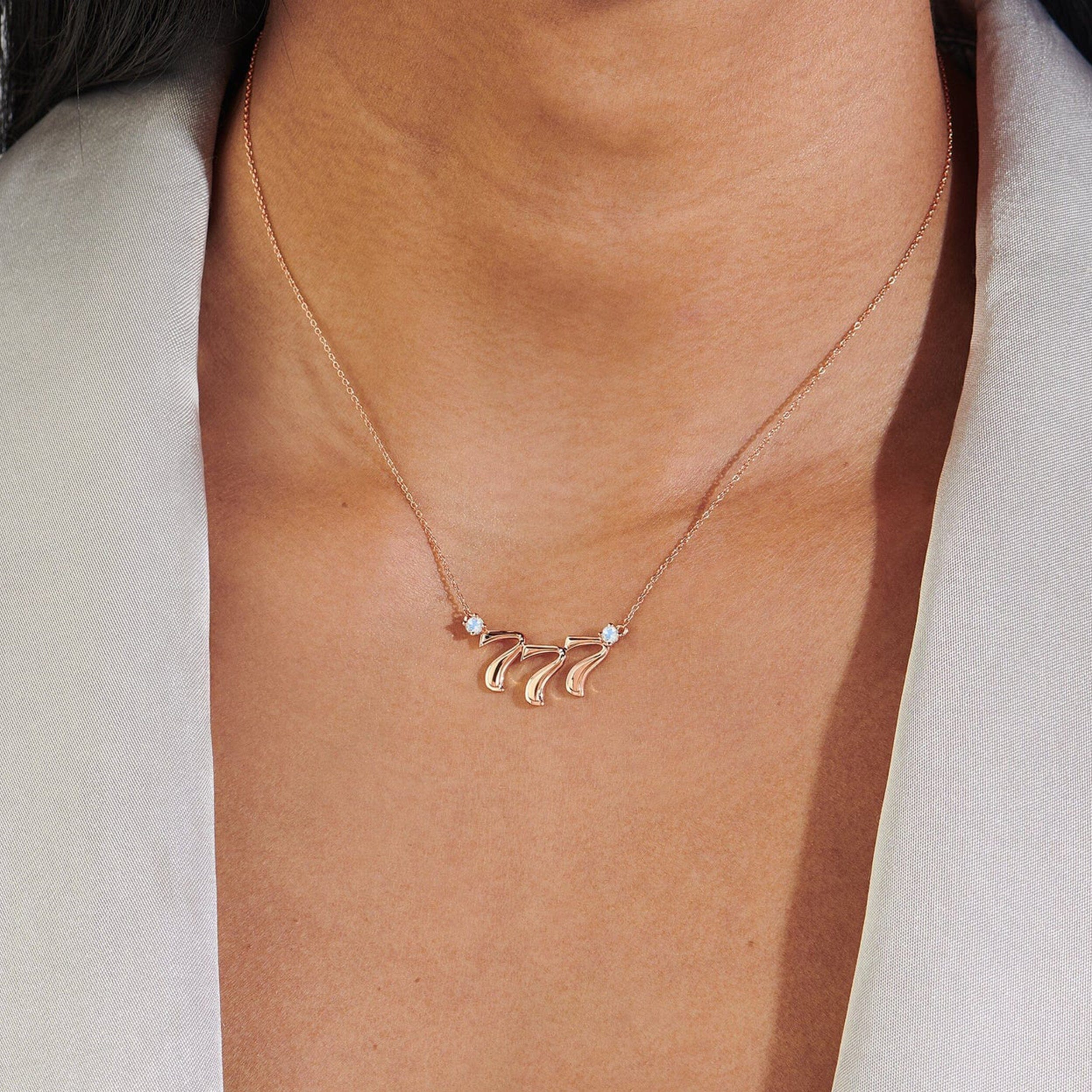 Moonstone Necklace - Lucky Me、mySite、hinf8tx79