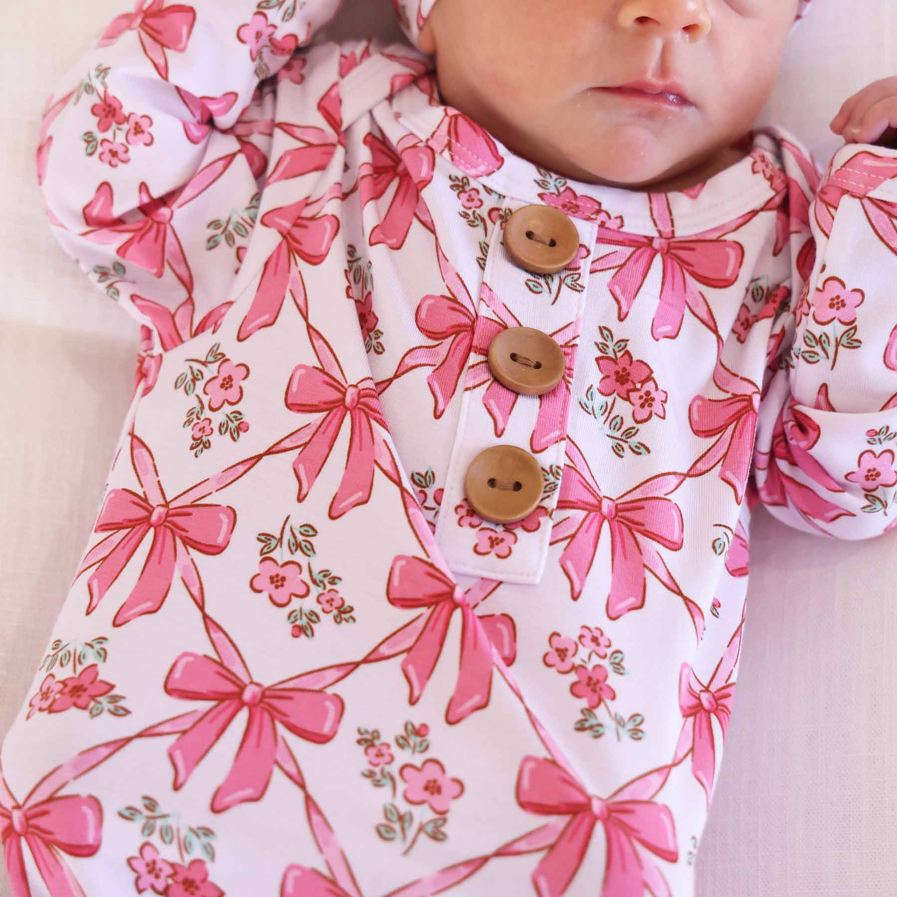  Bow Besties Newborn Baby Knot Gown & Hat Set、mySite、layawaytickets