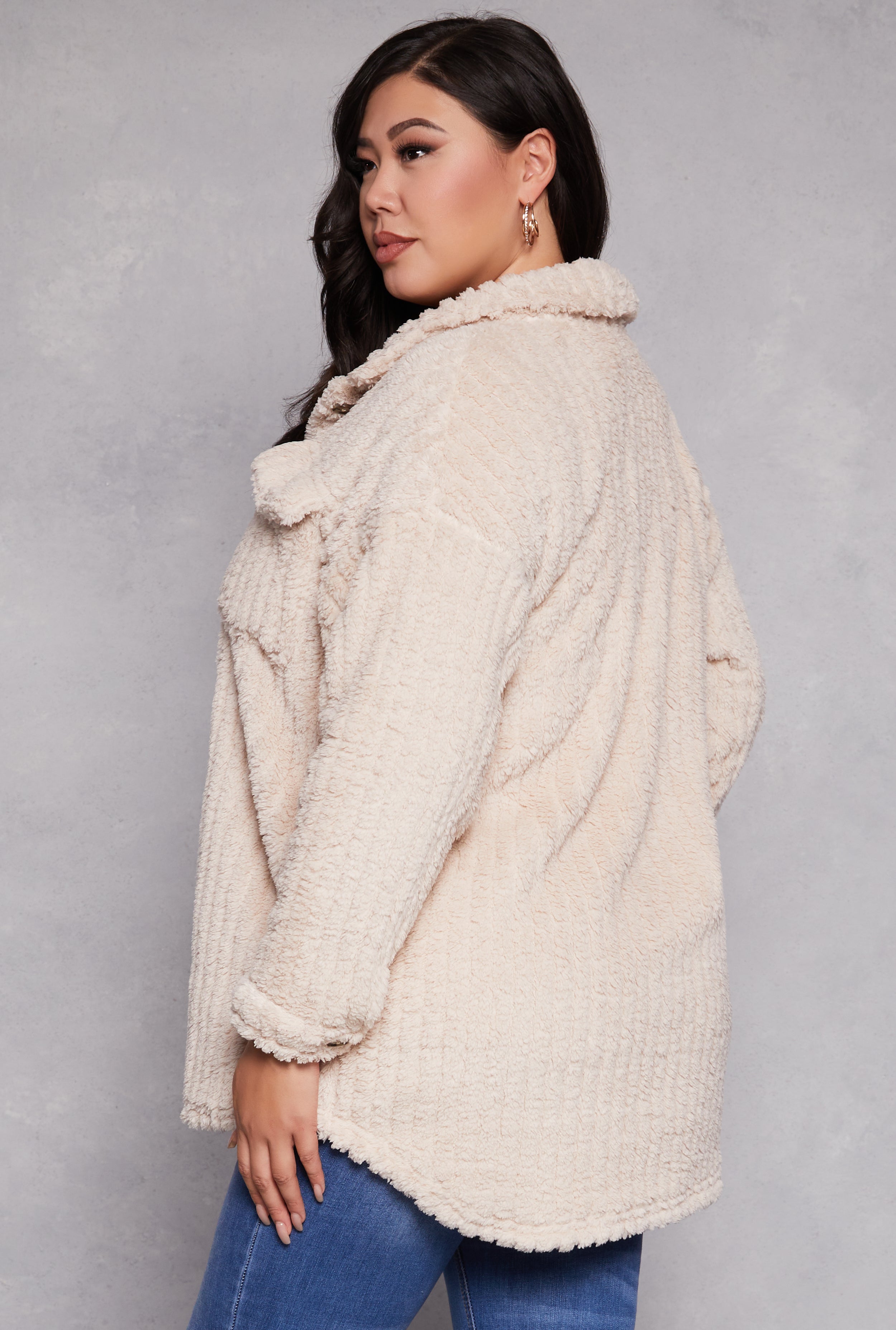 Plus Size Sherpa Button Front Shacket、mySite、camillekostekn