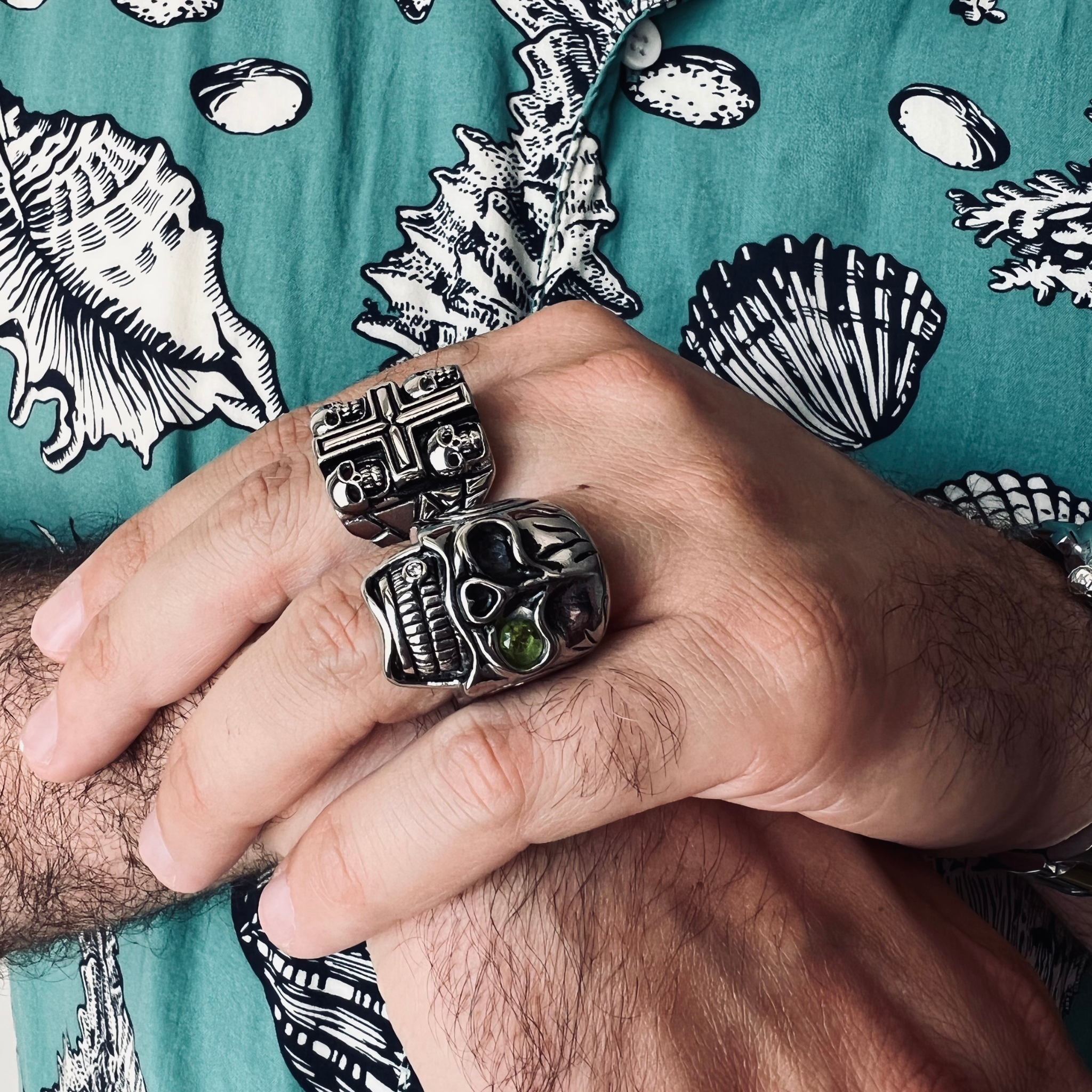 Detailed skull with Green CZ Eye Stone Stainless Steel Ring / SCR4092、mySite、dreamappss