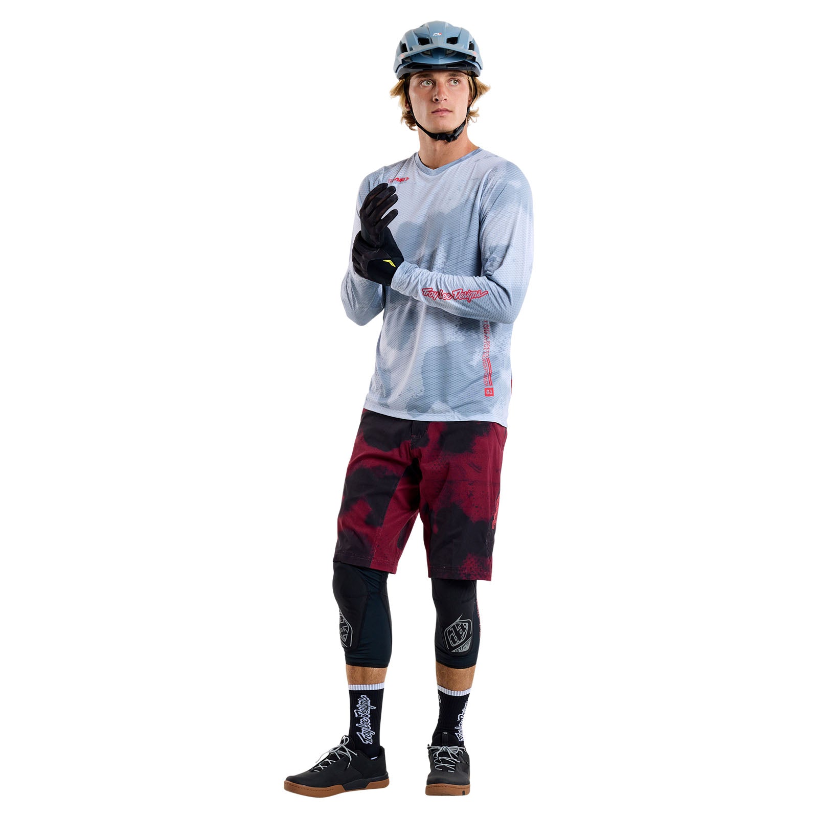 Skyline Air Short Shell Flared Oxblood、mySite、dreamappss