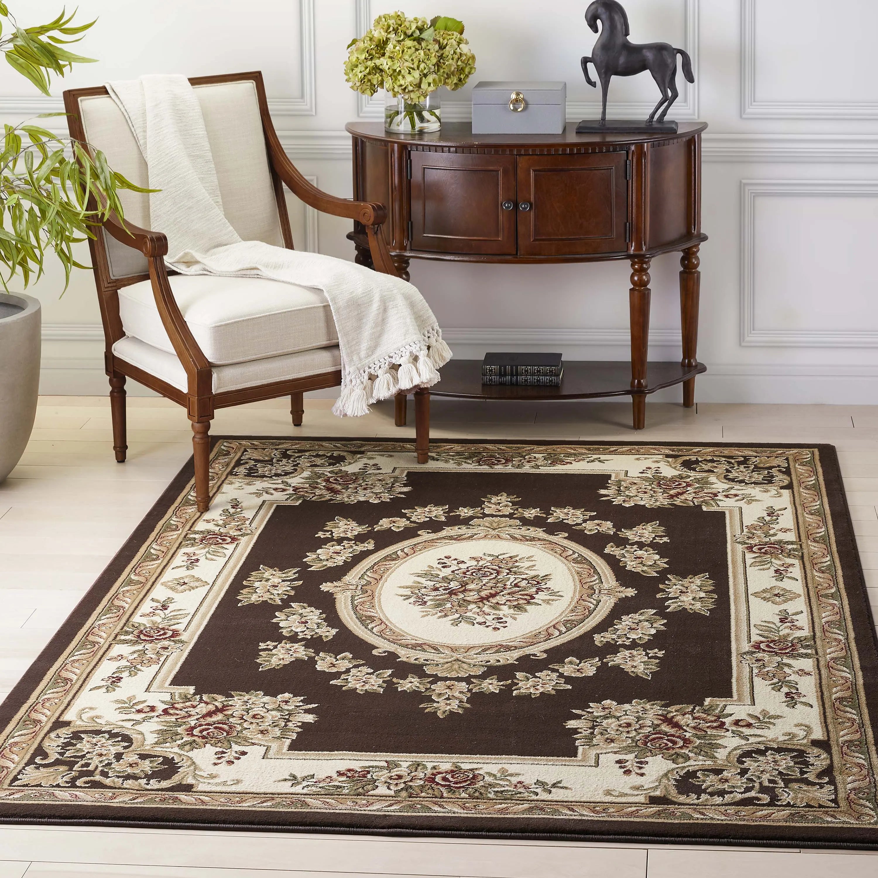 Le Petit Palais Brown Traditional Rug、mySite、gigharbornorthrealestate