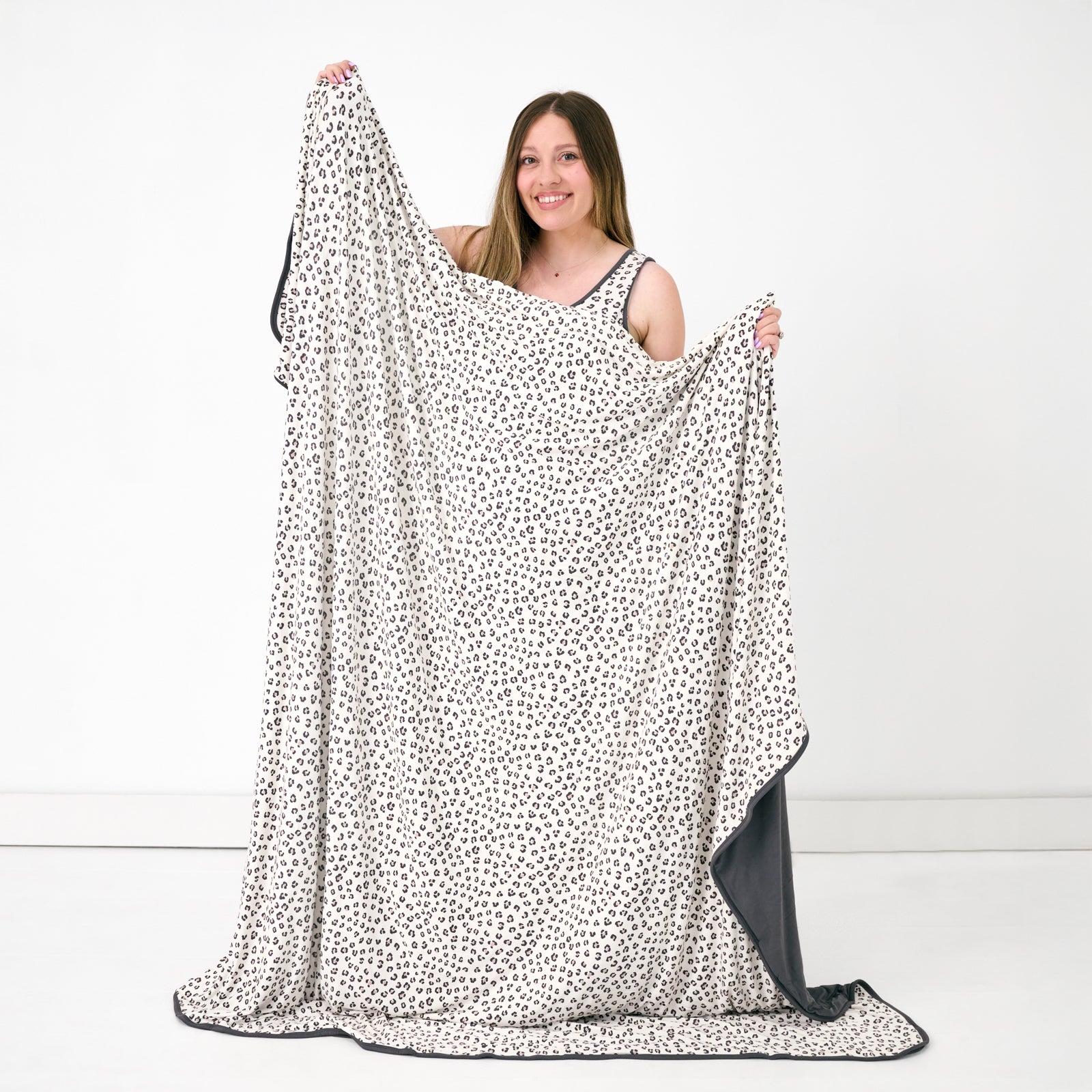 Luxe Leopard Oversized Cloud Blanket®、mySite、g9winljtr