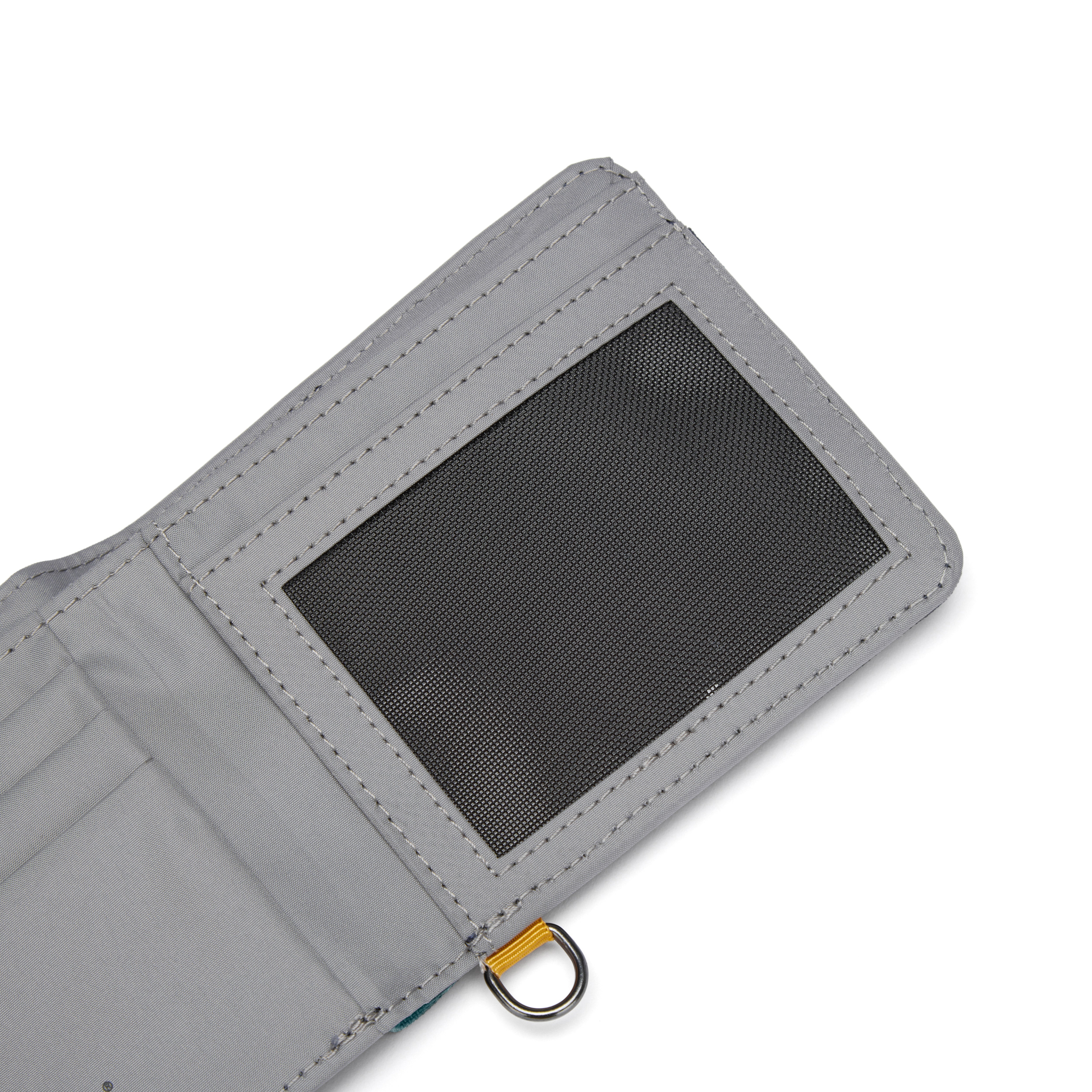 Pacsafe® RFIDsafe™ RFID blocking bifold wallet、mySite、garagedoors4me