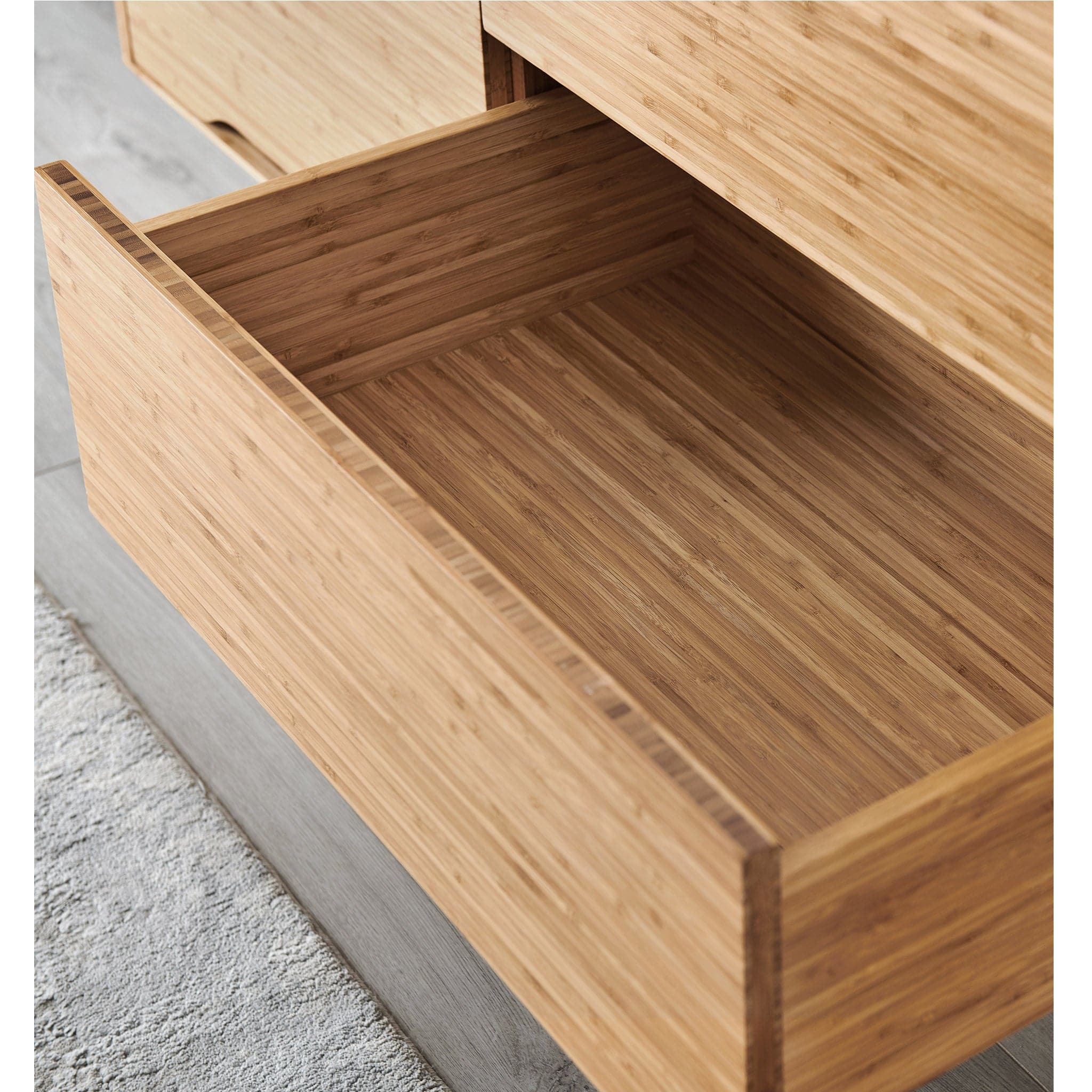 Currant Sideboard、mySite、neckold