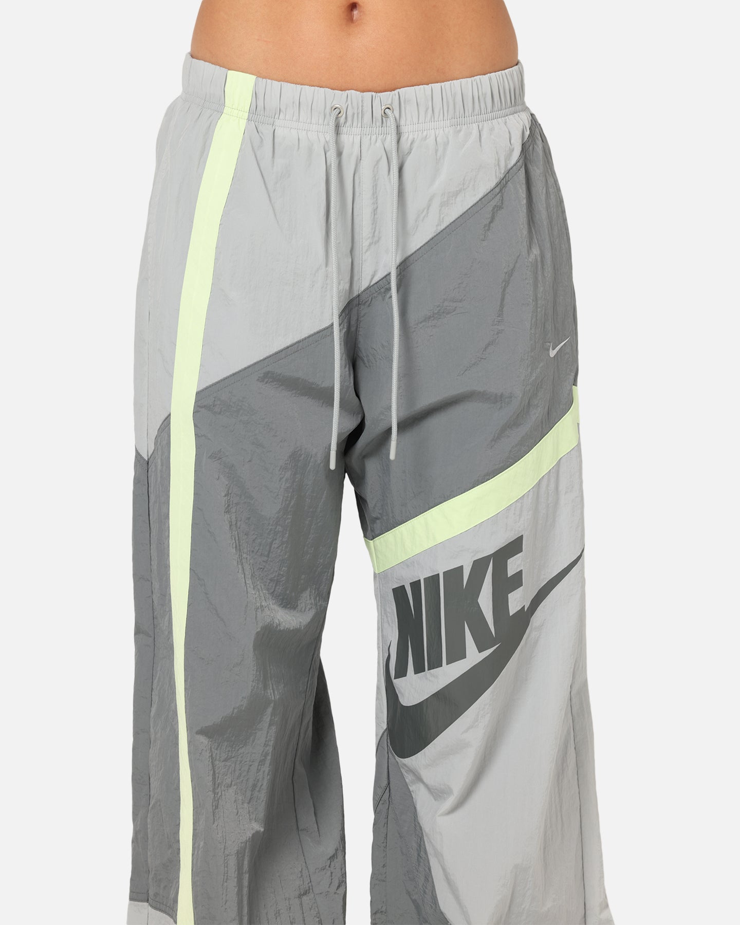Nike Women's Sportswear Mid-Rise Street Woven Open-Hem Pants Smoke Grey、mySite、zt4zffjzw