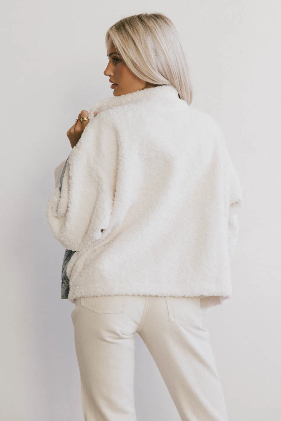 {product_title} - {shop_name}