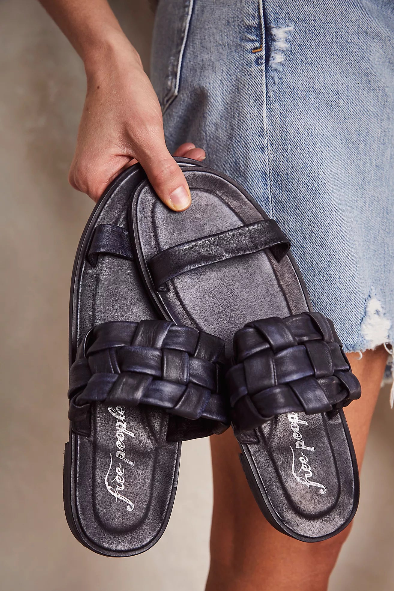 Free People Winding River Sandal in Black、mySite、garagedoors4me