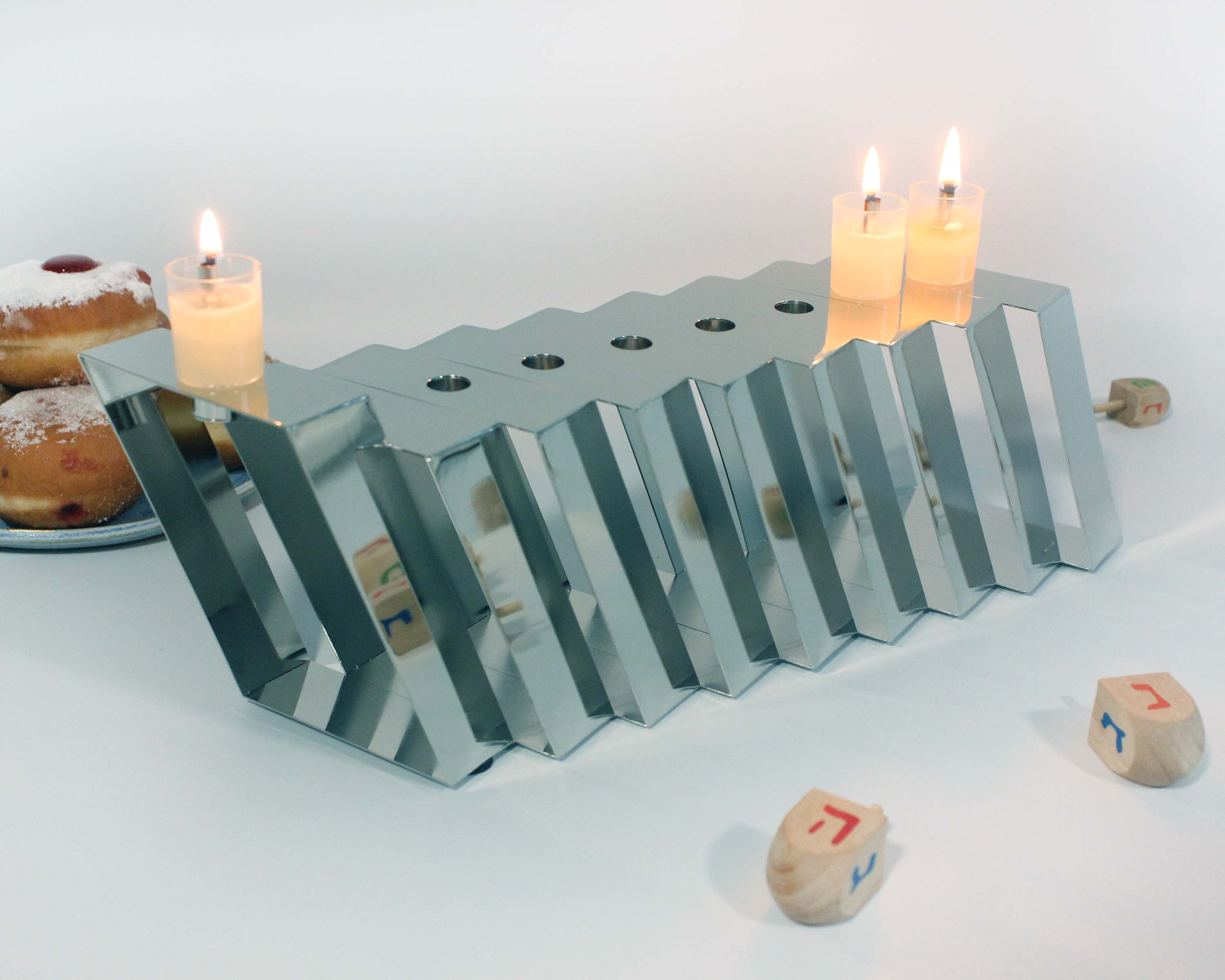 Modern Silver Coated Menorah - Oil or Wax Candles、mySite、topwebapps