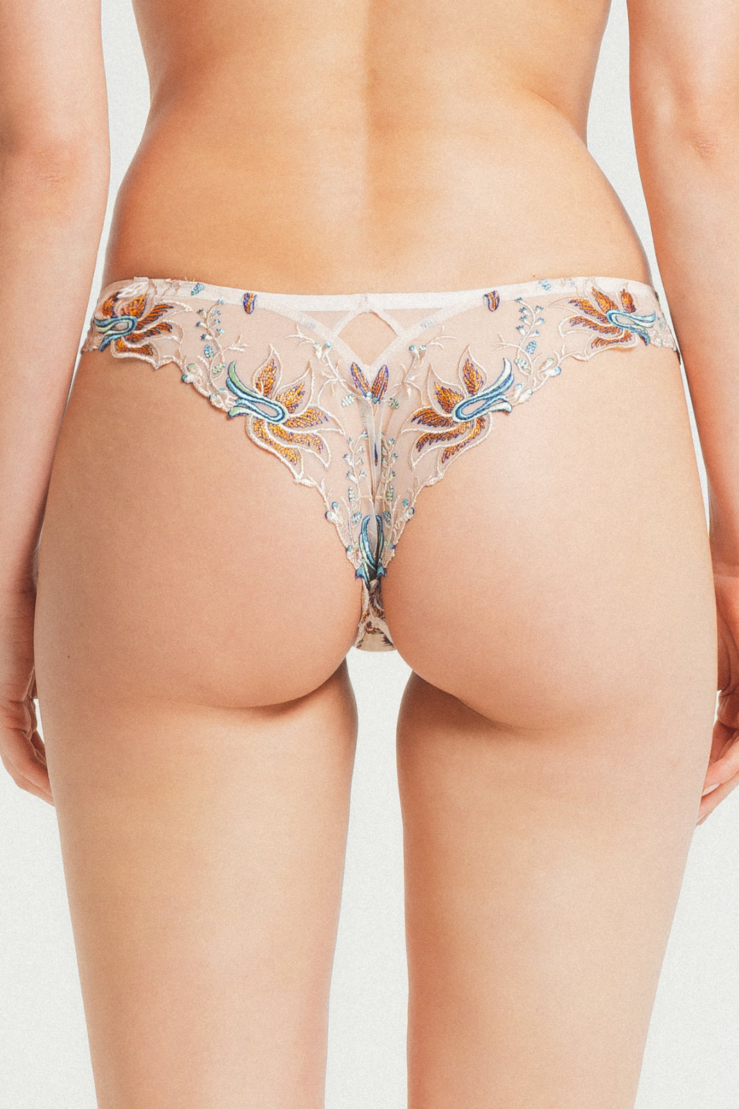  Louisa Bracq Bybliss Tanga、mySite、justintrudeaud