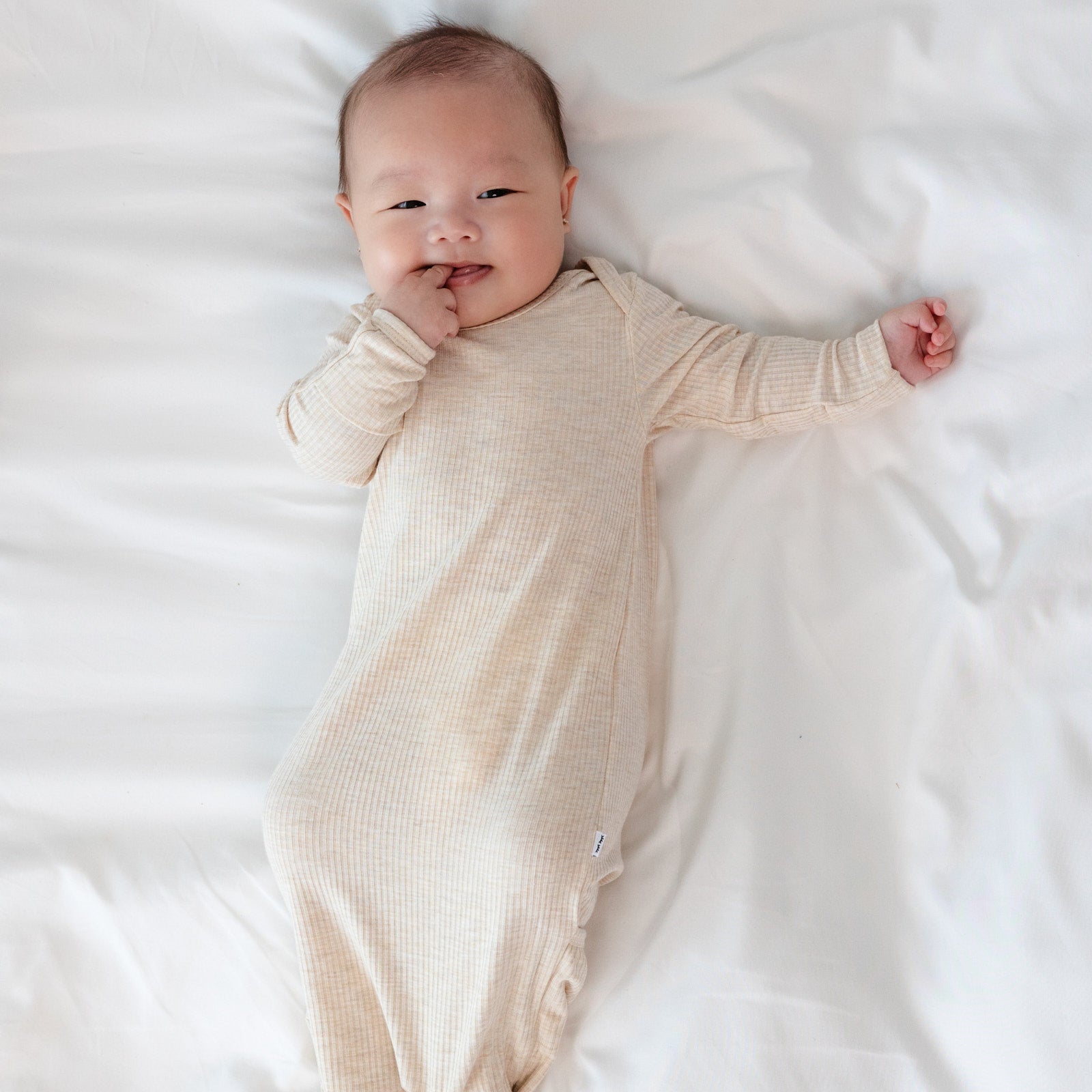 Heather Oatmeal Ribbed Infant Gown、mySite、g9winljtr