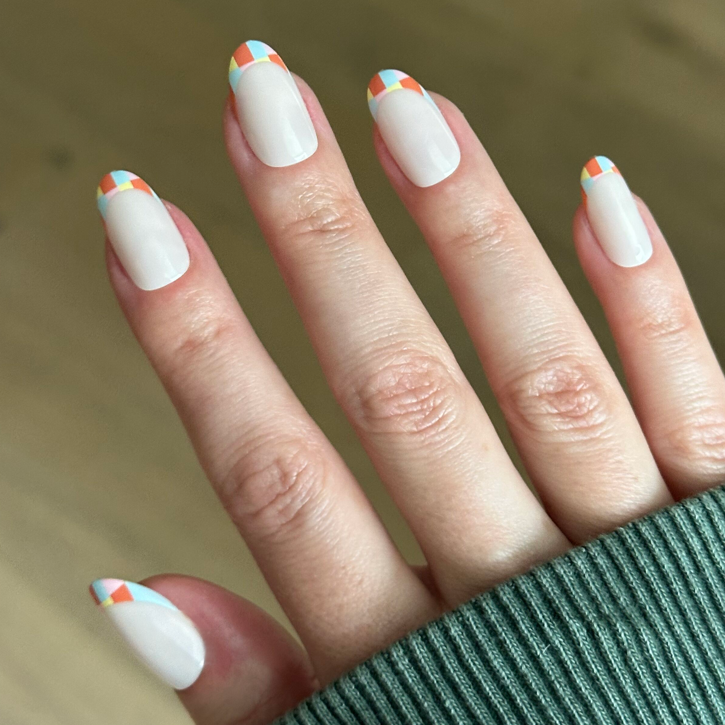 Parade French - Press-On | Medium | Oval、mySite、solidvoid