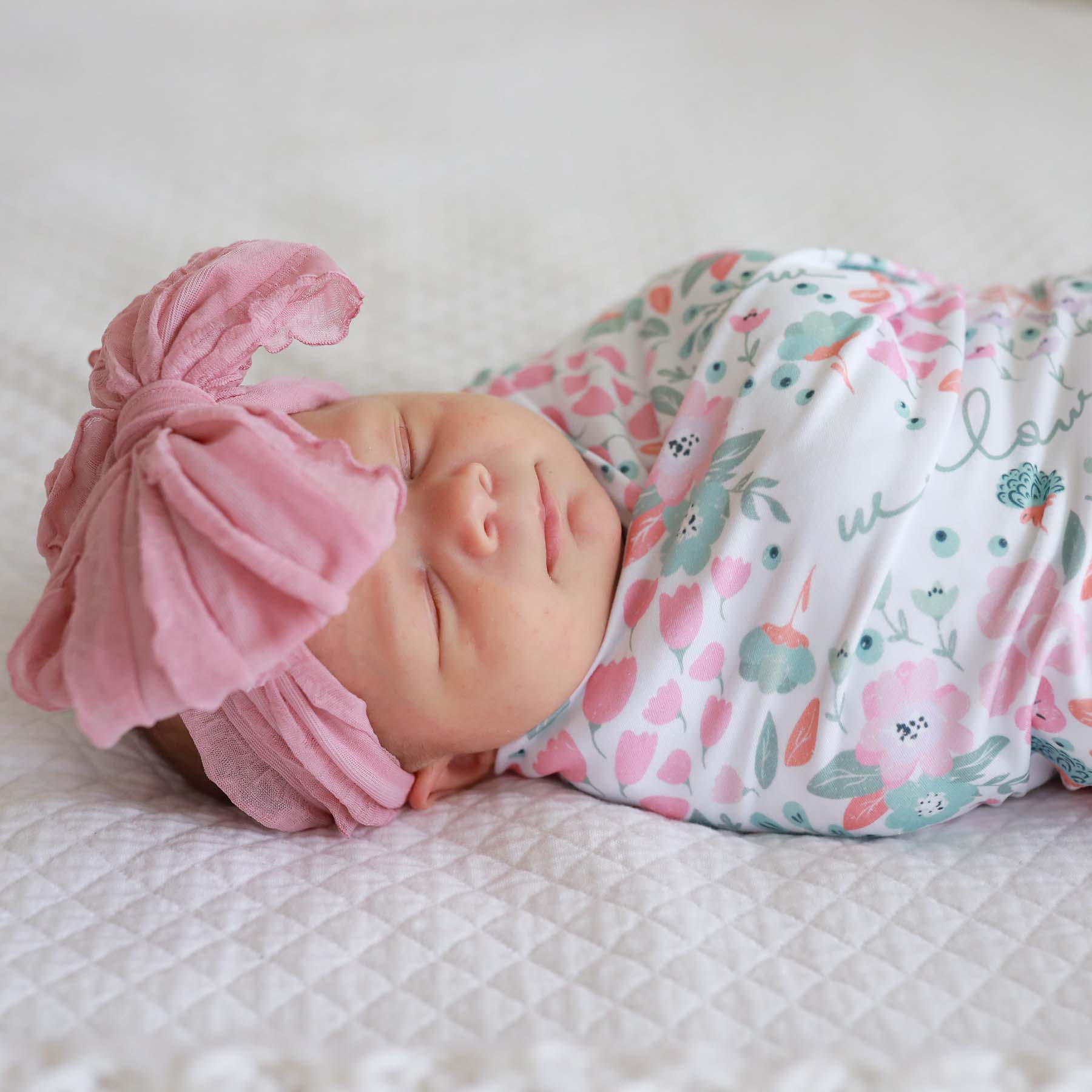  Willow's Whimsy Floral Personalized Swaddle Blanket、mySite、layawaytickets