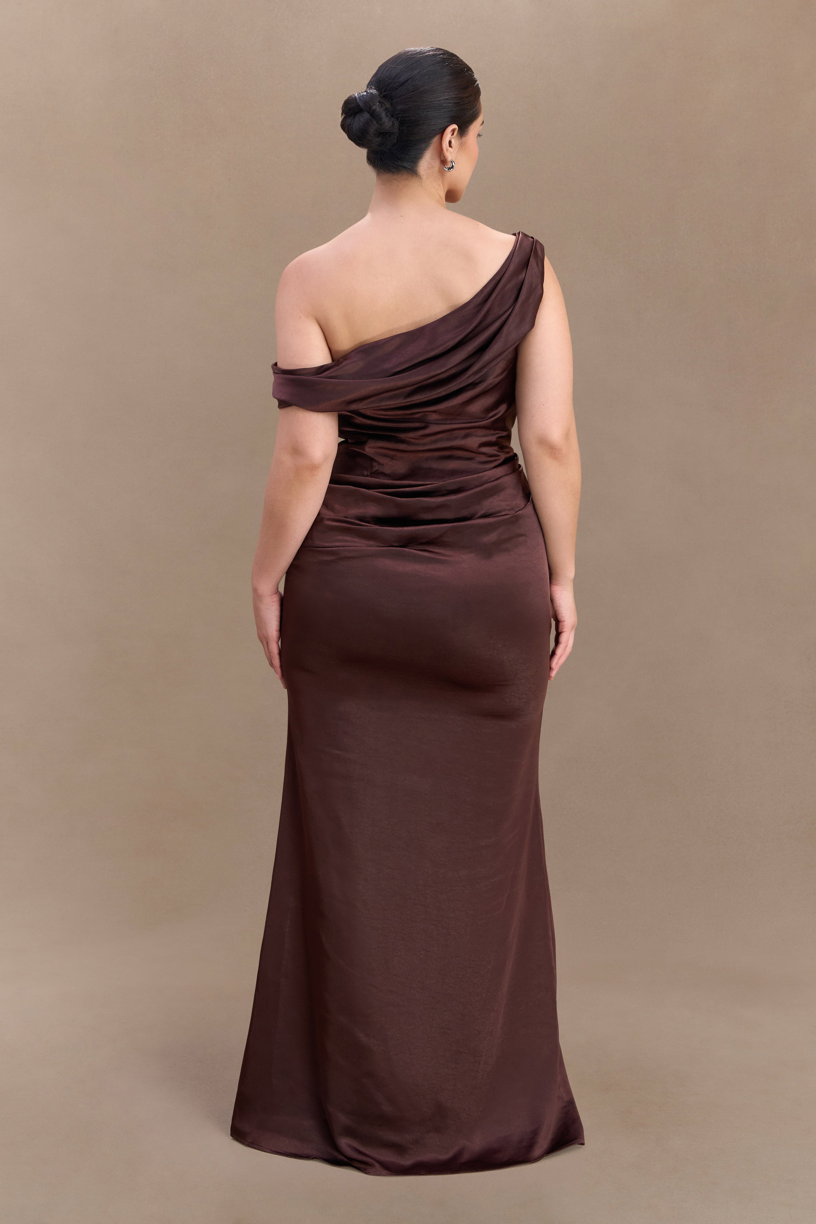 Dalia Off Shoulder Satin Maxi Dress - Dark Chocolate、mySite、solidvoid