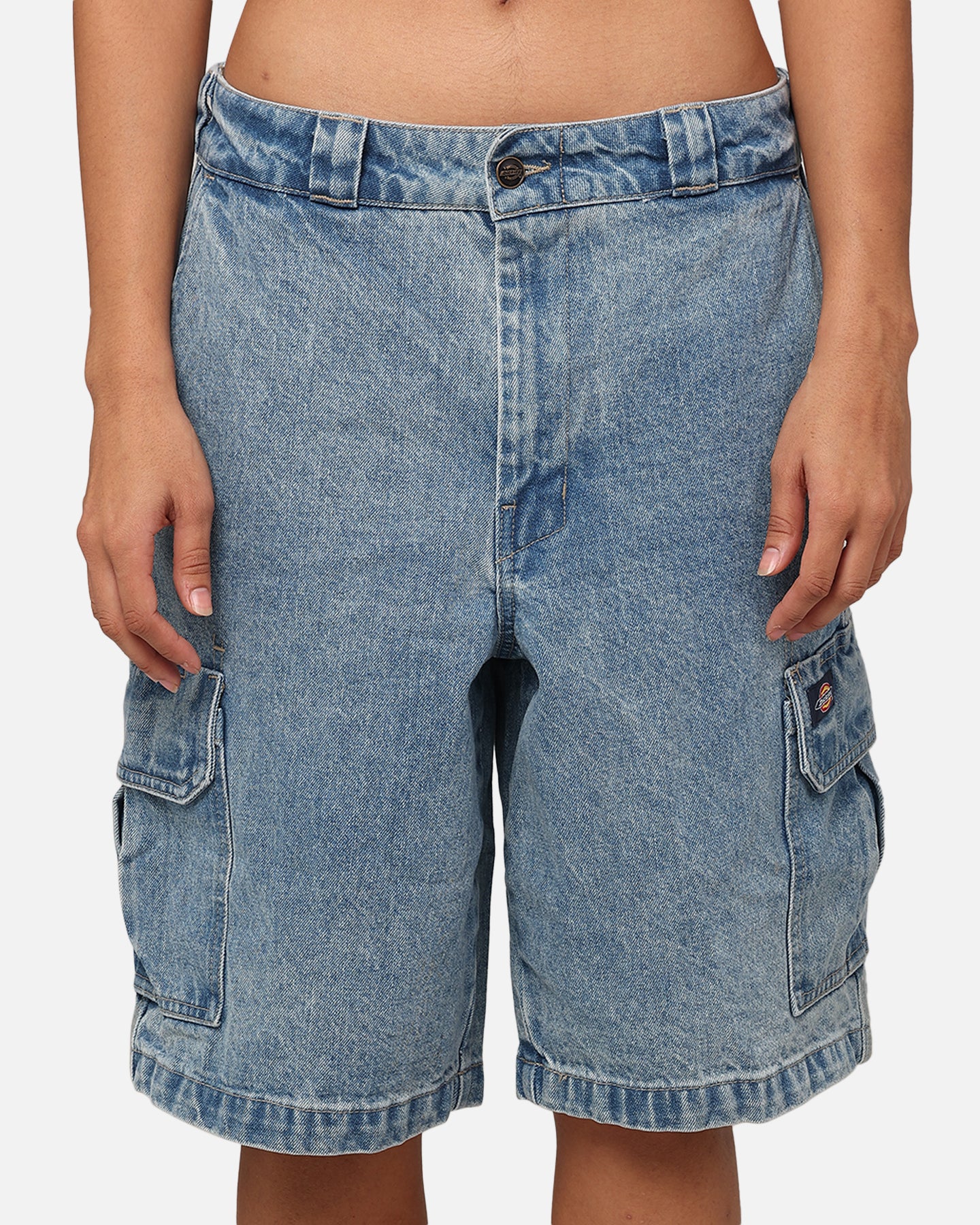 {product_title} - {shop_name}