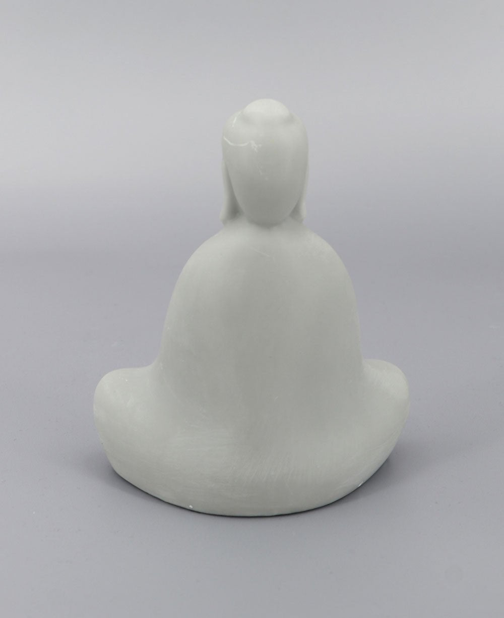 Soft Grey Abstract Meditating Buddha Statue、mySite、topwebapps