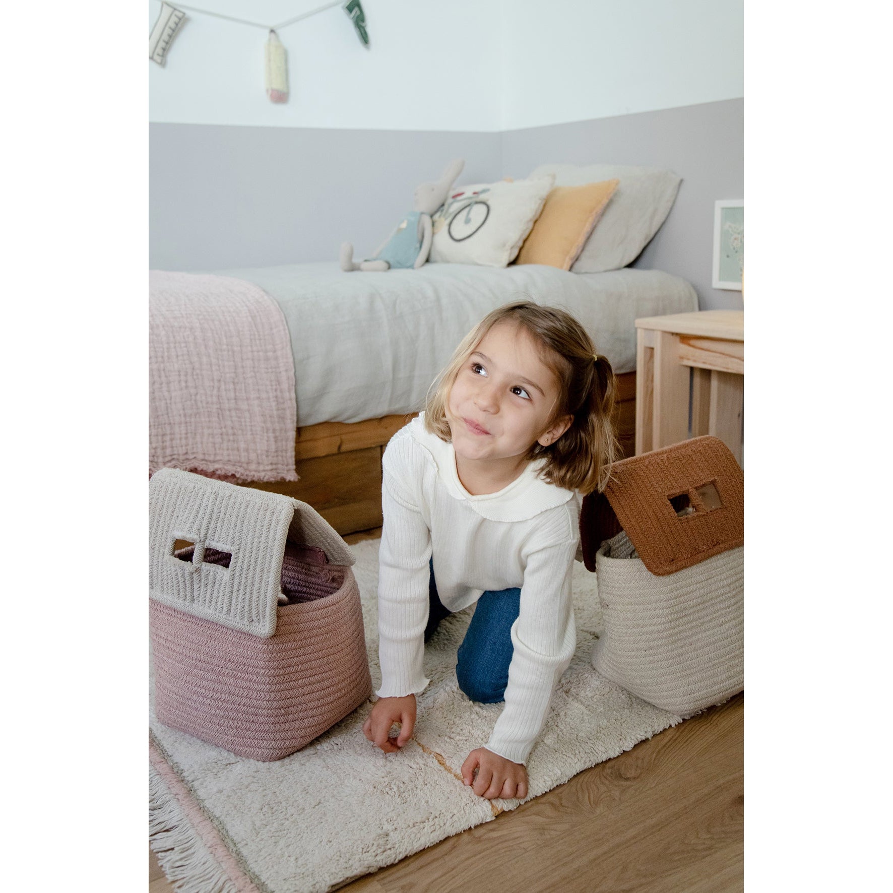 Eco-City Vintage Nude House Basket、mySite、gigharbornorthrealestate