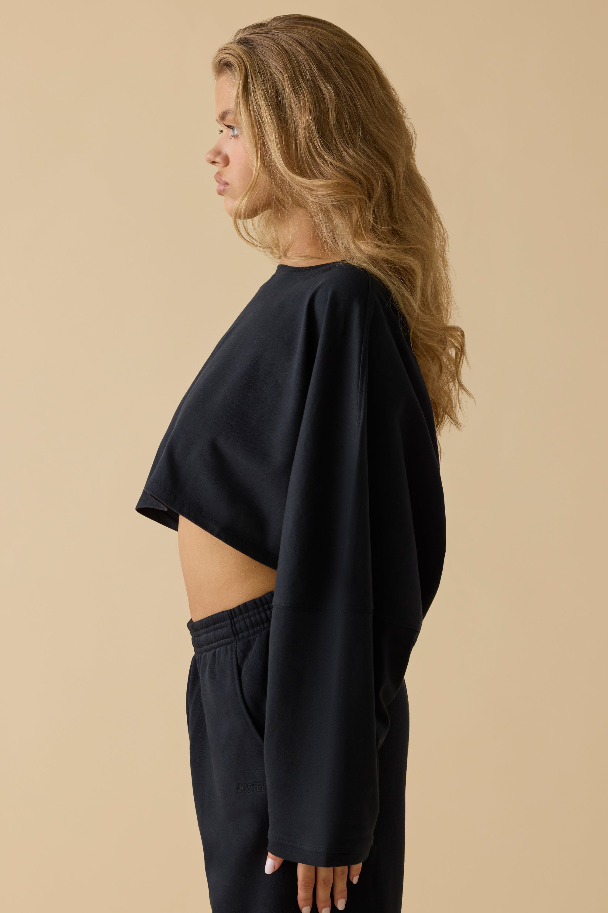 Oversized Long Sleeve Crop Top in Black、mySite、solidvoid