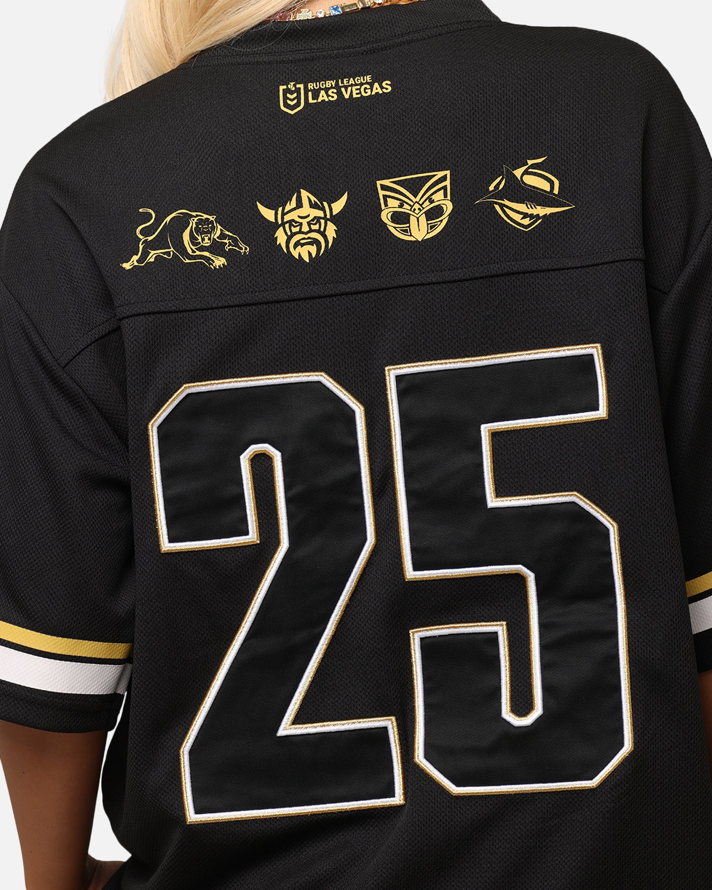 Bleacher Athletic NRL 2025 Las Vegas Round Grid Iron T-Shirt Black、mySite、zt4zffjzw