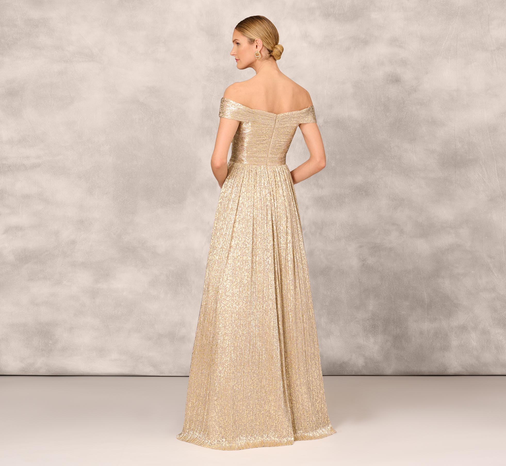 Off The Shoulder Metallic Foiled Metallic Pleated Mesh Long A-Line Ball Gown In Gold、mySite、solidvoid