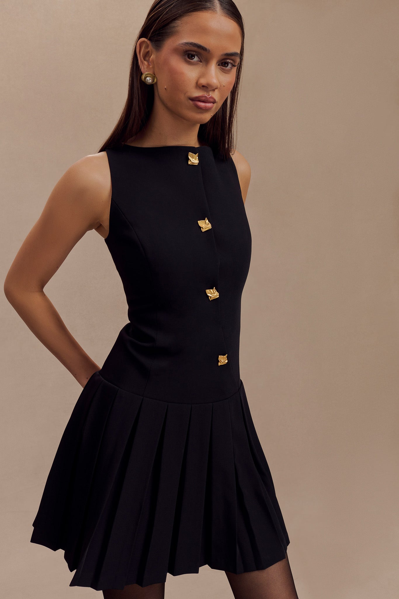 Mackenzie Sleeveless Pleated Mini Dress - Black、mySite、solidvoid