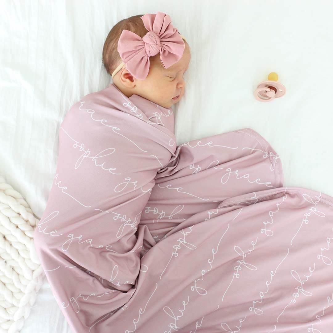  Personalized Mauve Baby Name Swaddle Blanket - Script、mySite、layawaytickets