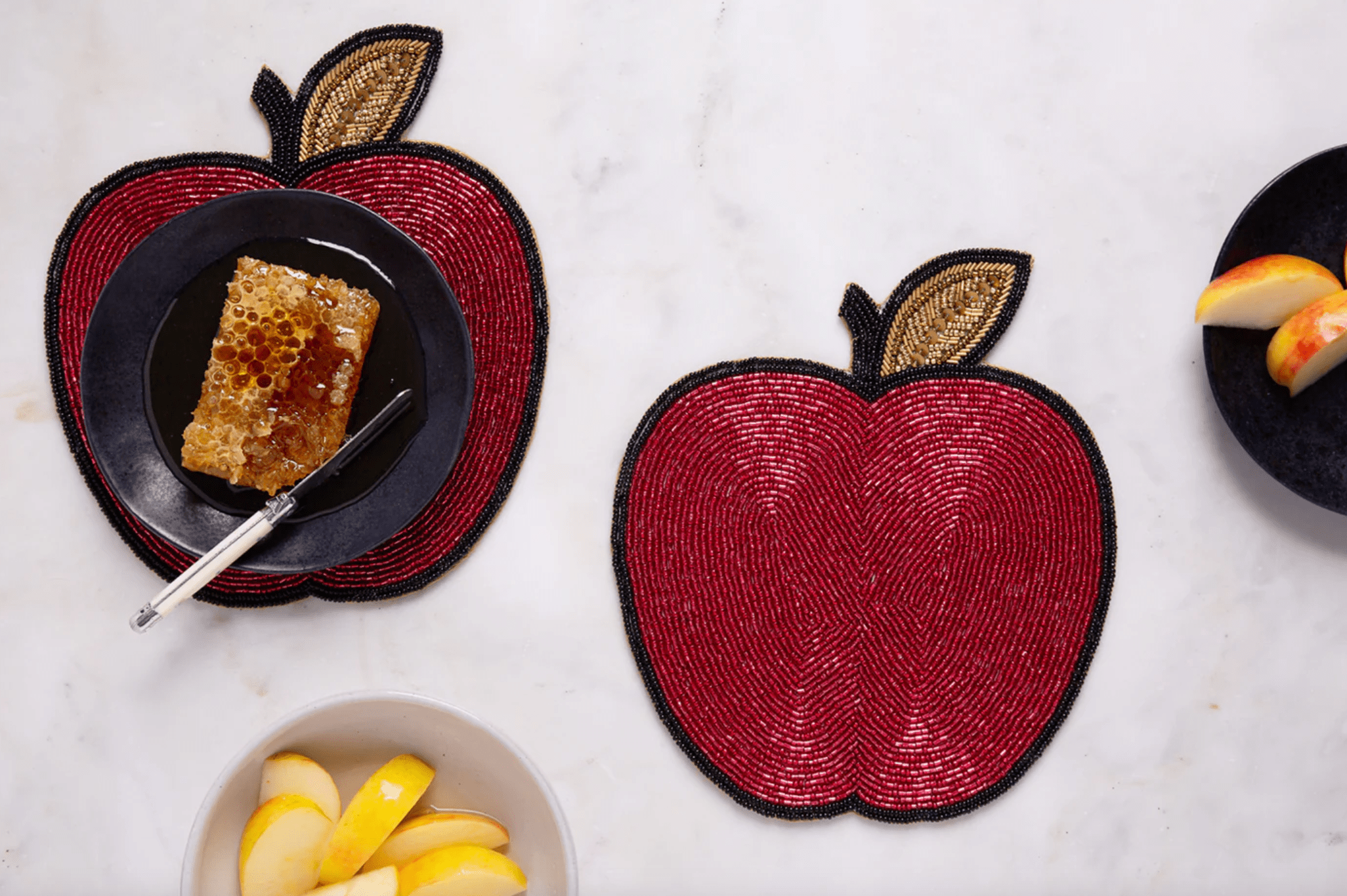 Peri Apple Beaded Petite Placemats - Set of Two、mySite、topwebapps