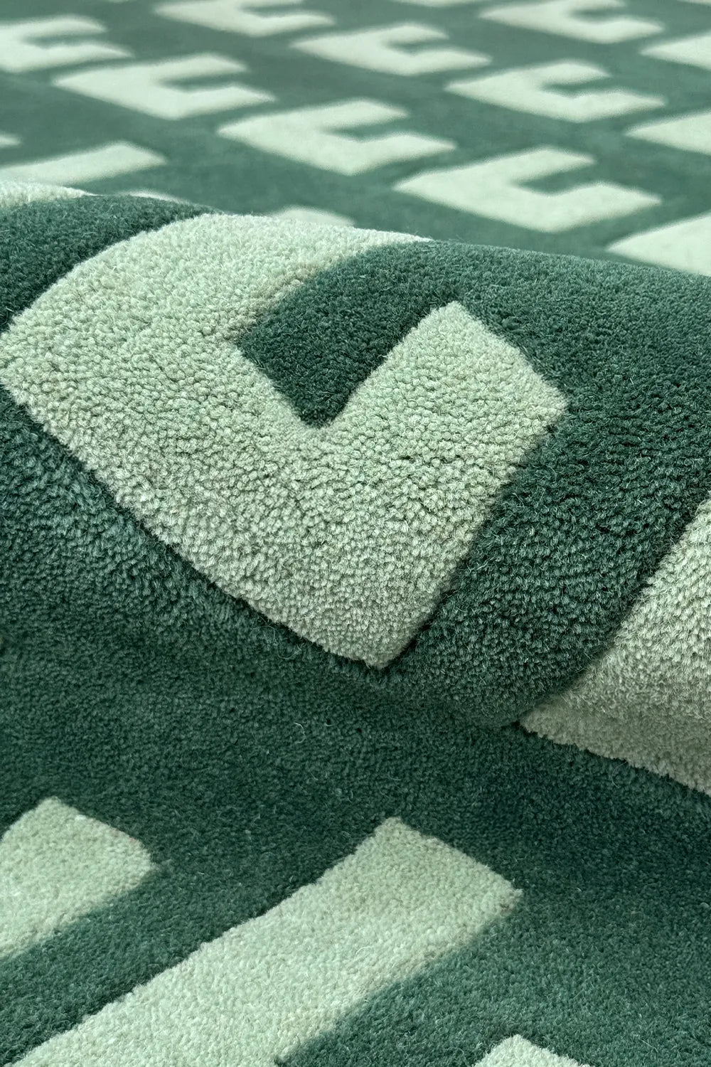 Gradino Hand Tufted Wool Rug、mySite、gigharbornorthrealestate