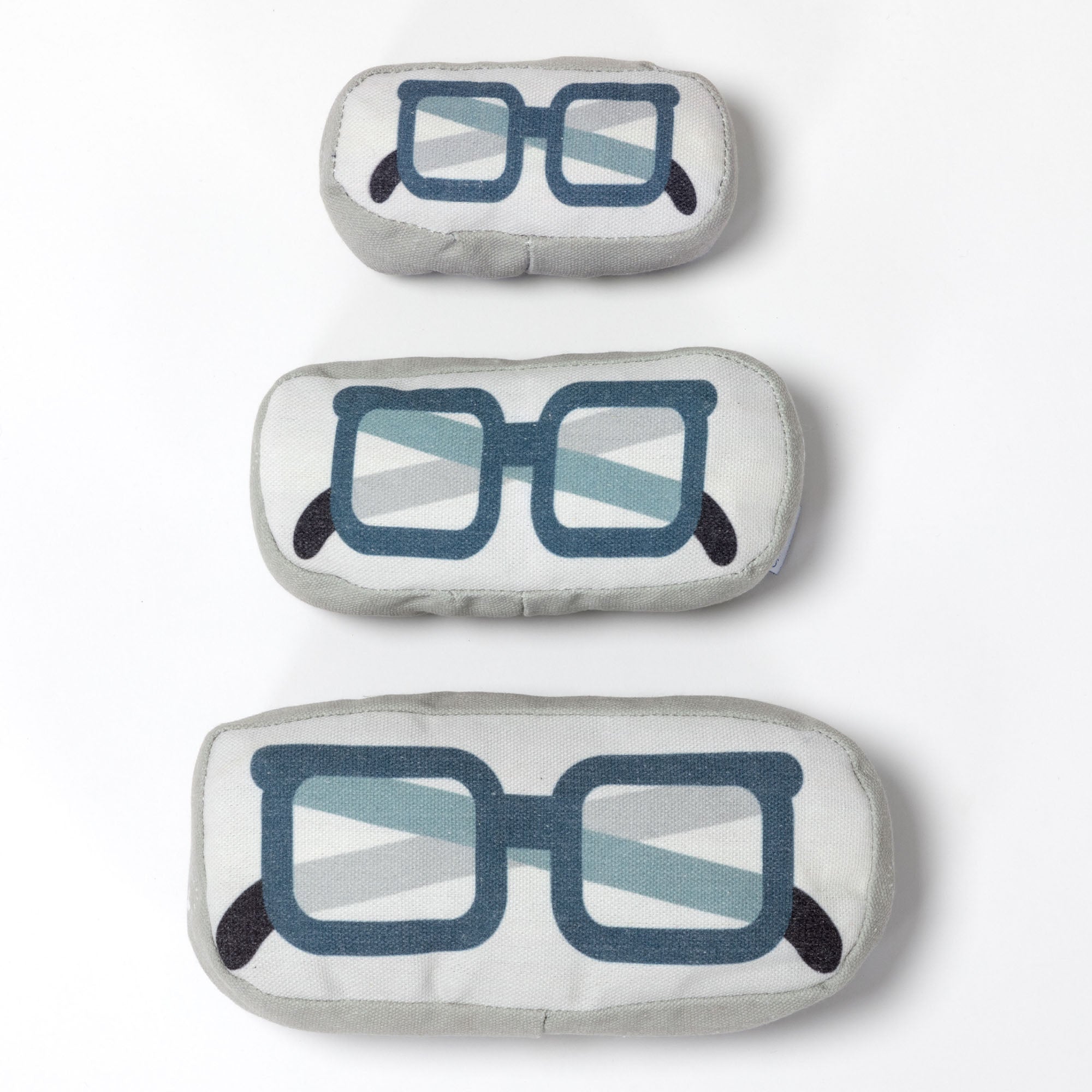 Cash & Coop Glasses Dog Toy、mySite、camillekostekn