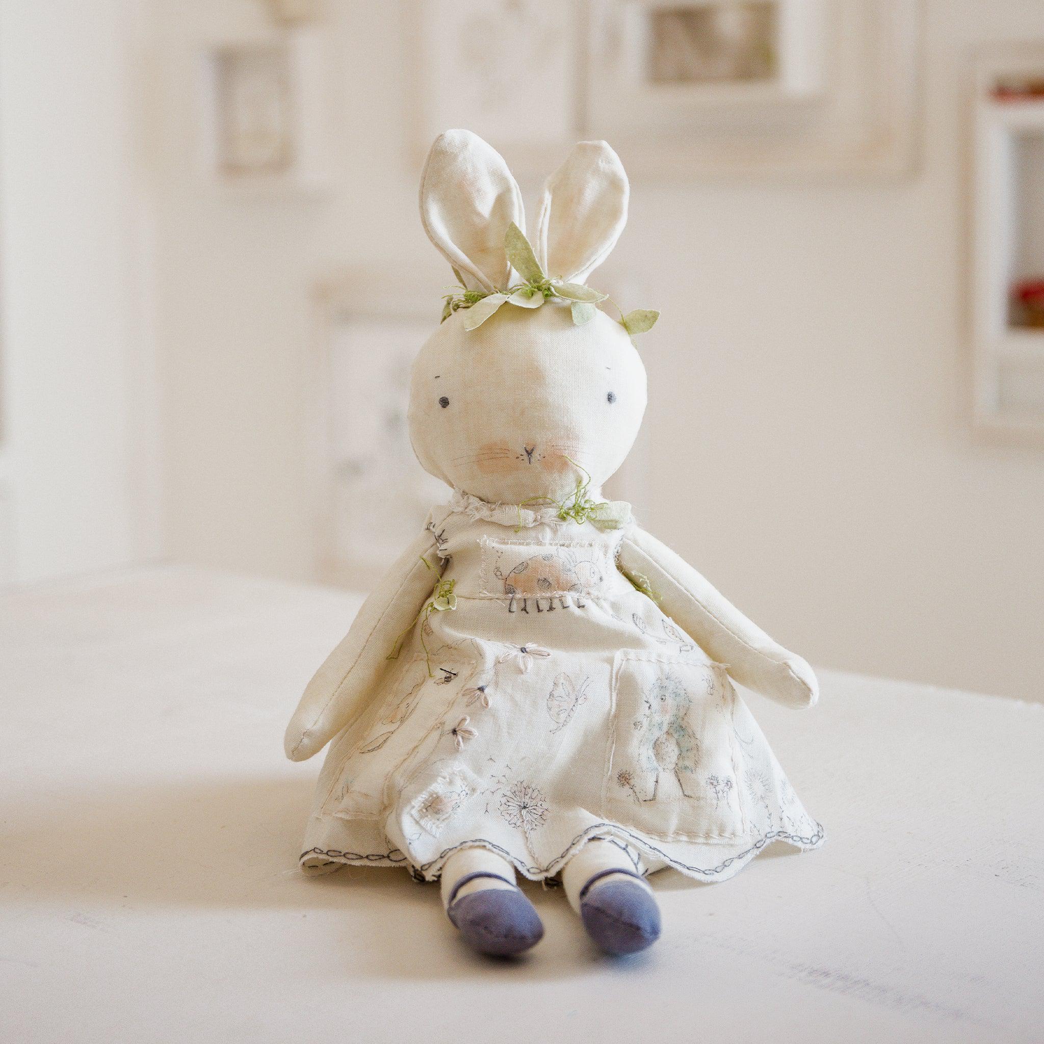 RETIRED - Hutch Studio Original - Greta Garden - Hand-Crafted Cotton Bunny、mySite、g9winljtr