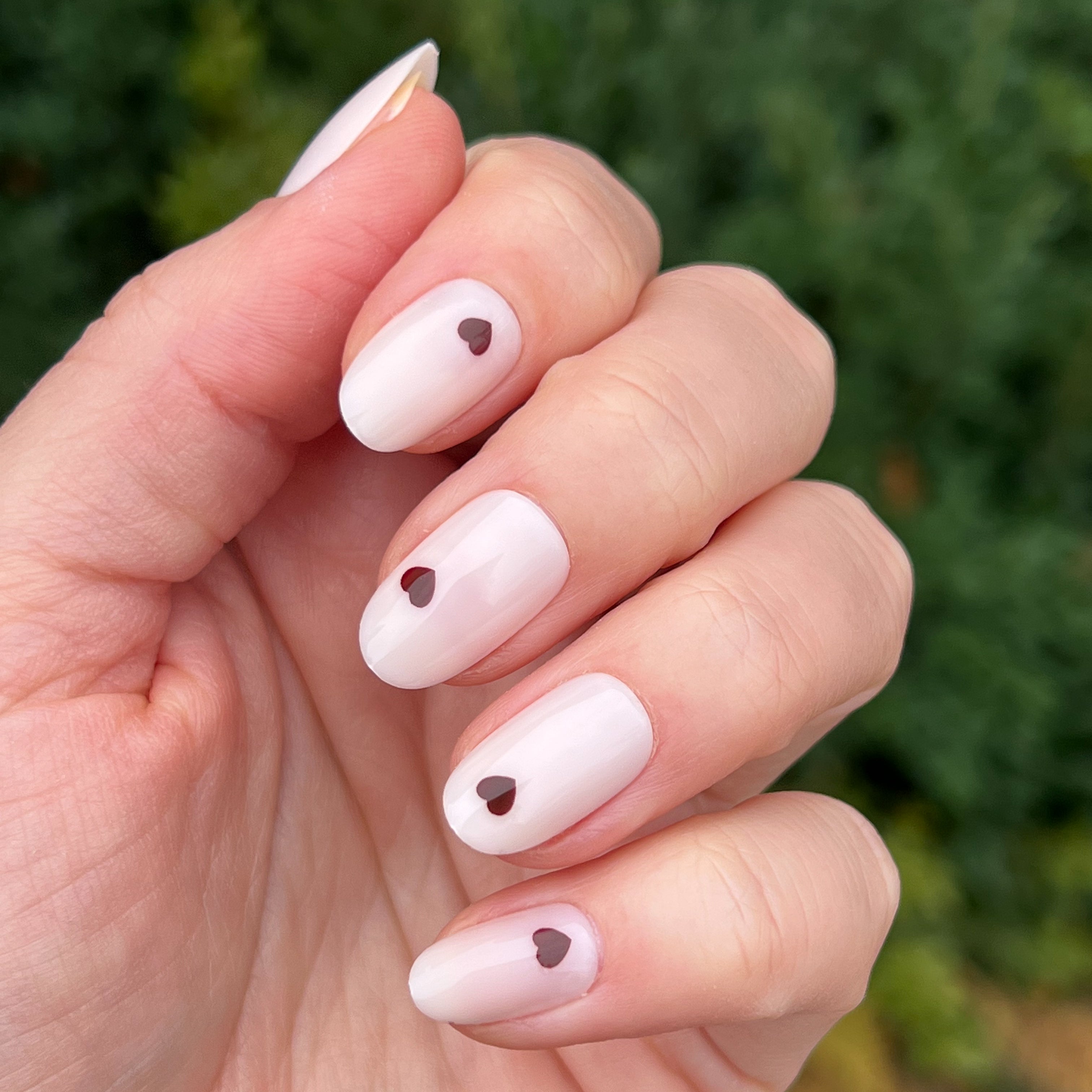 Vampy Heart - Press-On | Medium | Oval、mySite、solidvoid