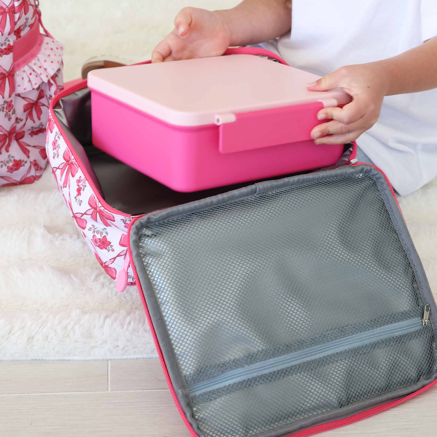  Kids Personalized Ruffle Lunchbox | Bow Besties、mySite、layawaytickets