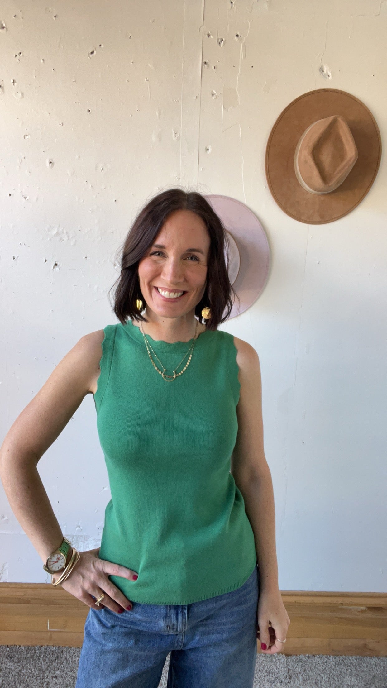 Monica's Scalloped Tank、mySite、garagedoors4me